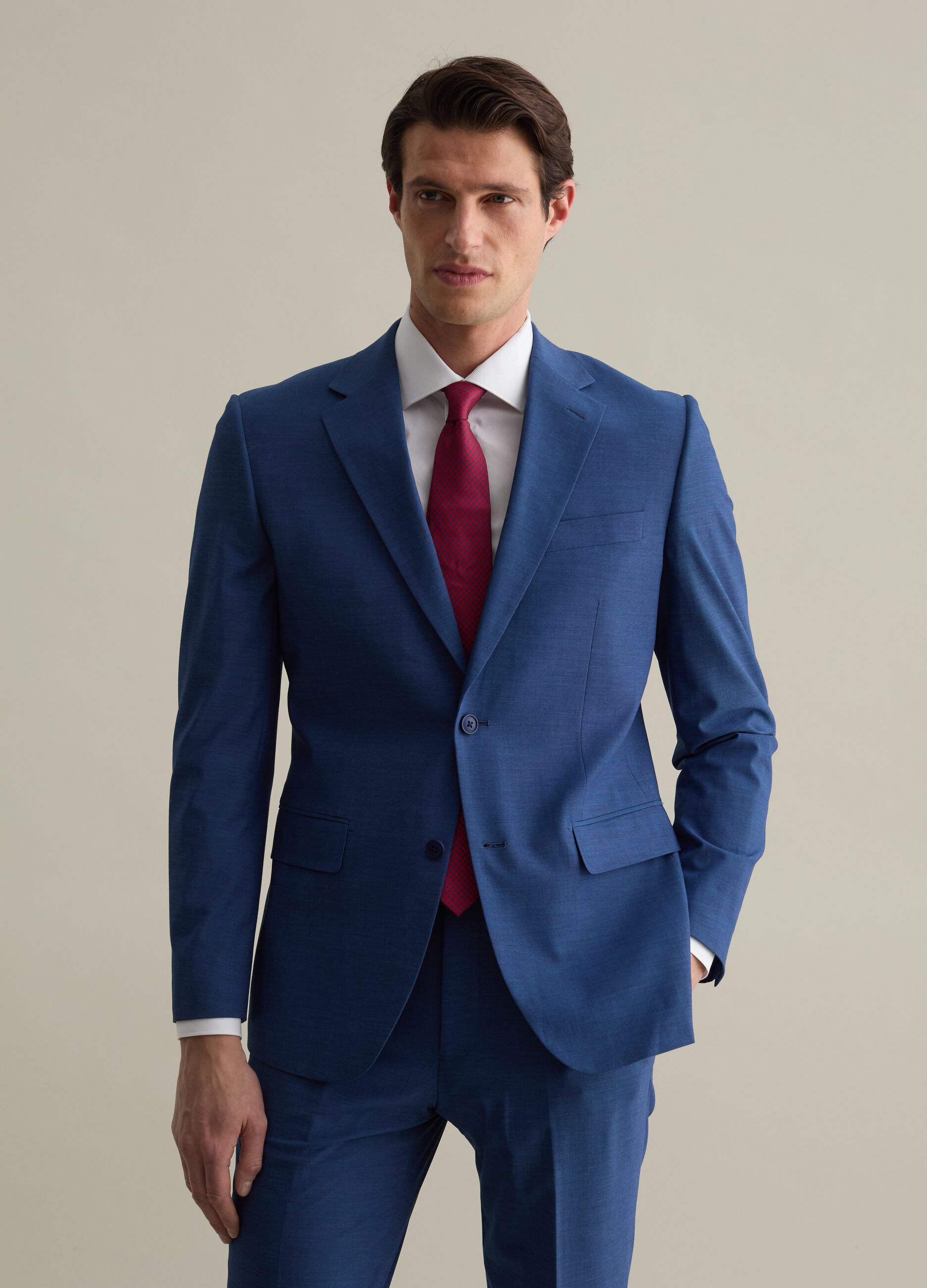 Easy-fit single-breasted suit with iridescent weave