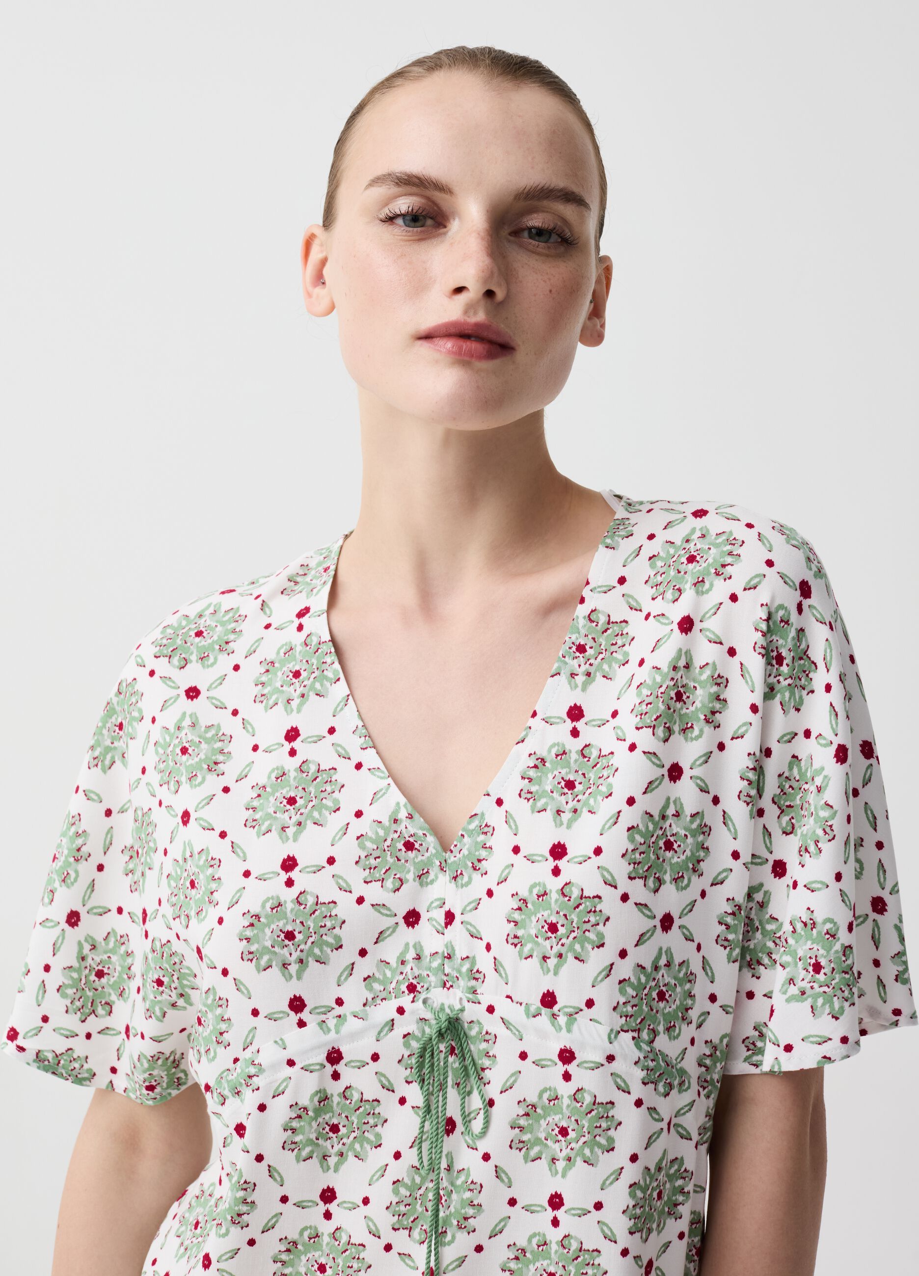 Floral nightdress with drawstring