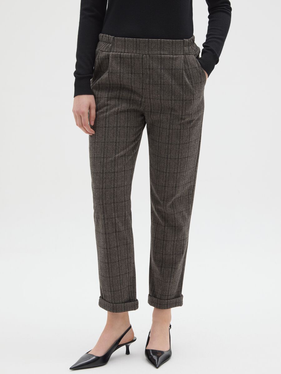 Pantaloni marroni a quadri in tessuto elasticizzato regular fit_1