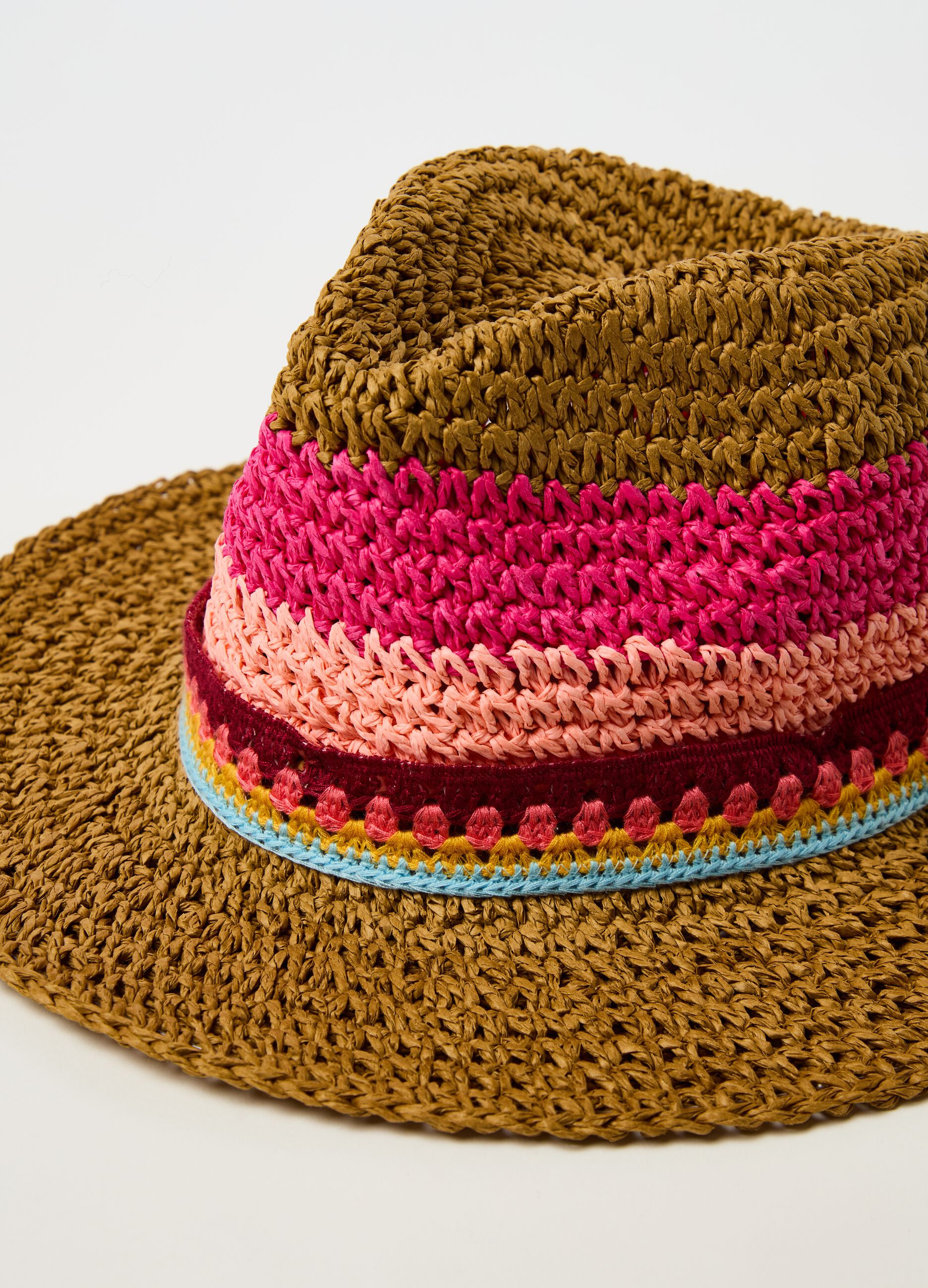 Straw hat with crochet ribbon