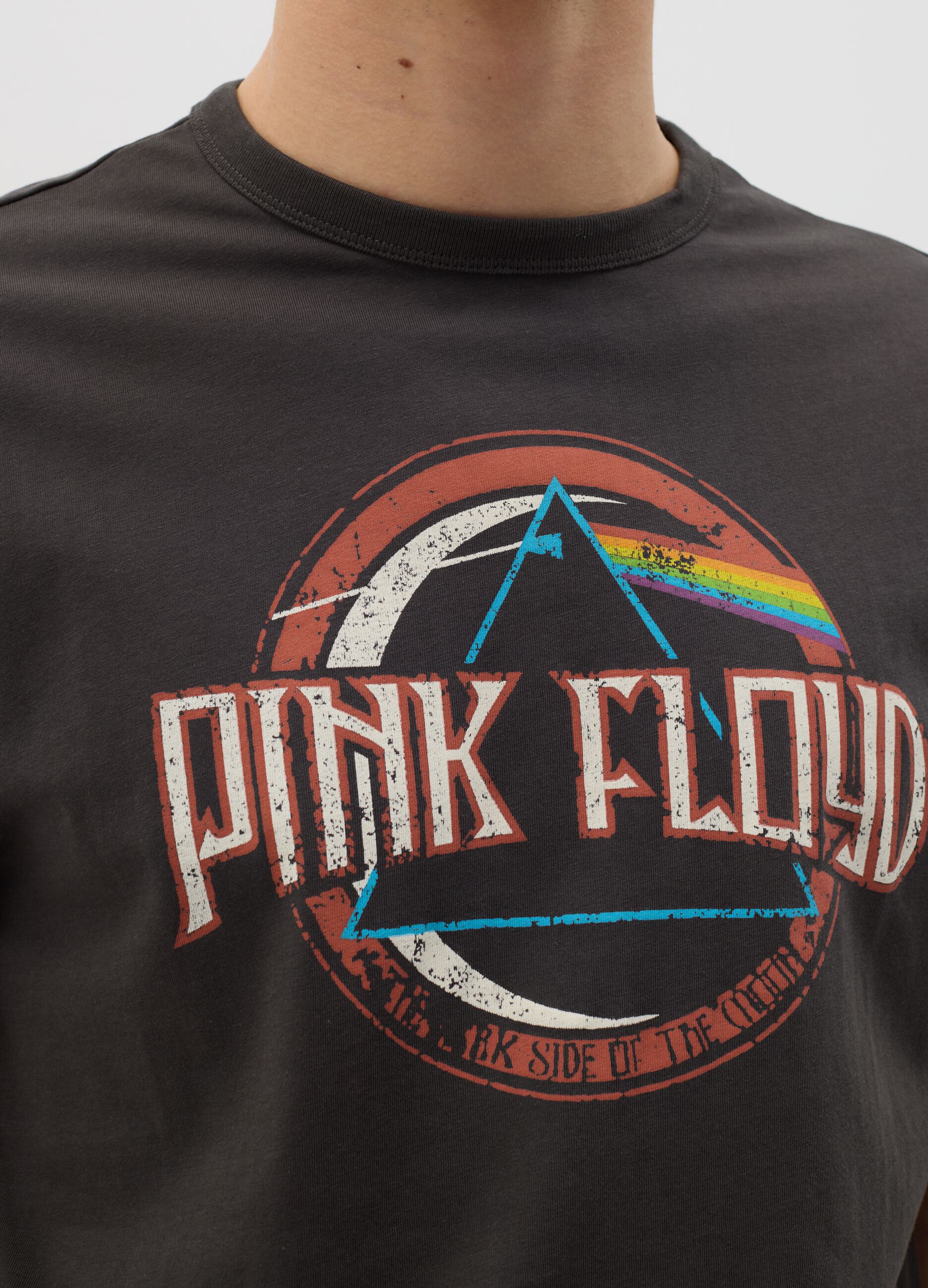 Grey T-shirt with Pink Floyd print