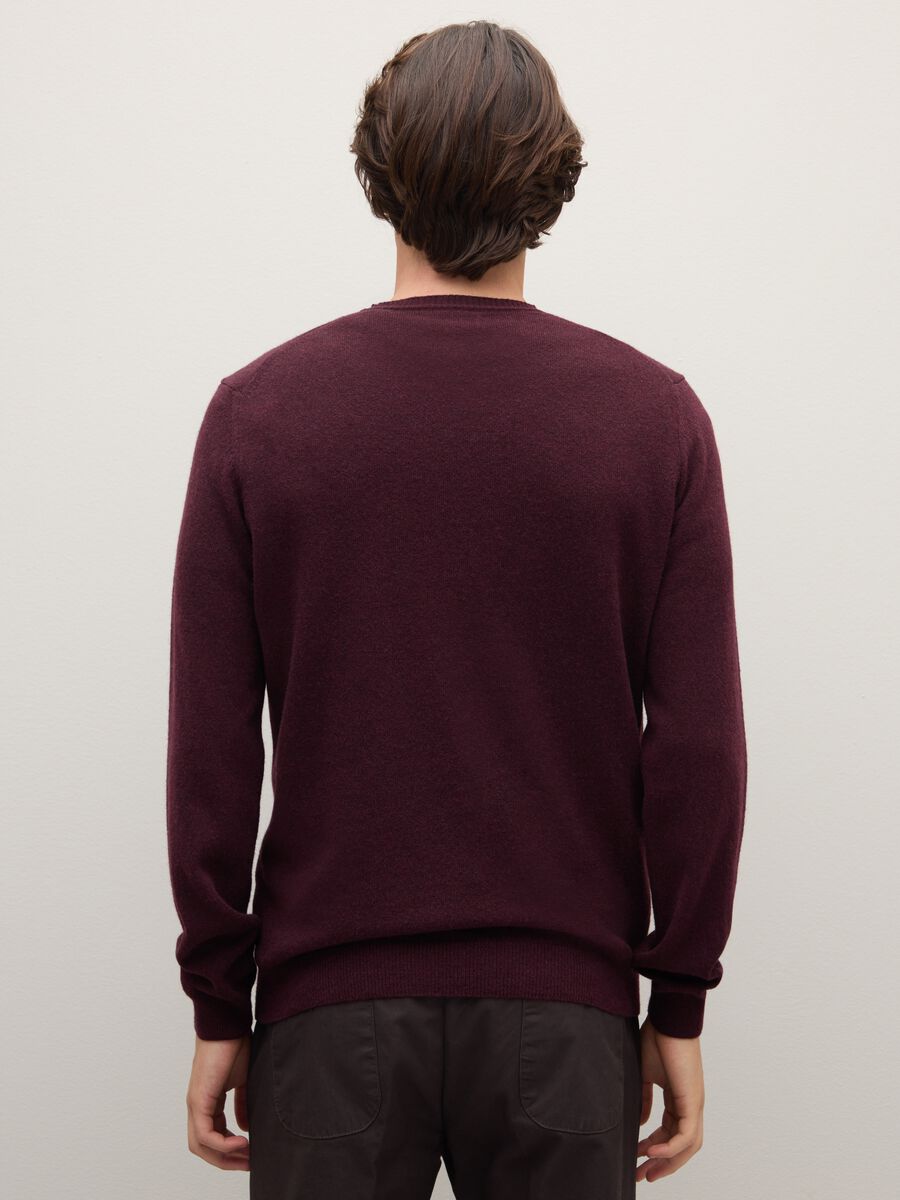 Pullover girocollo viola in puro lambswool regular fit_3