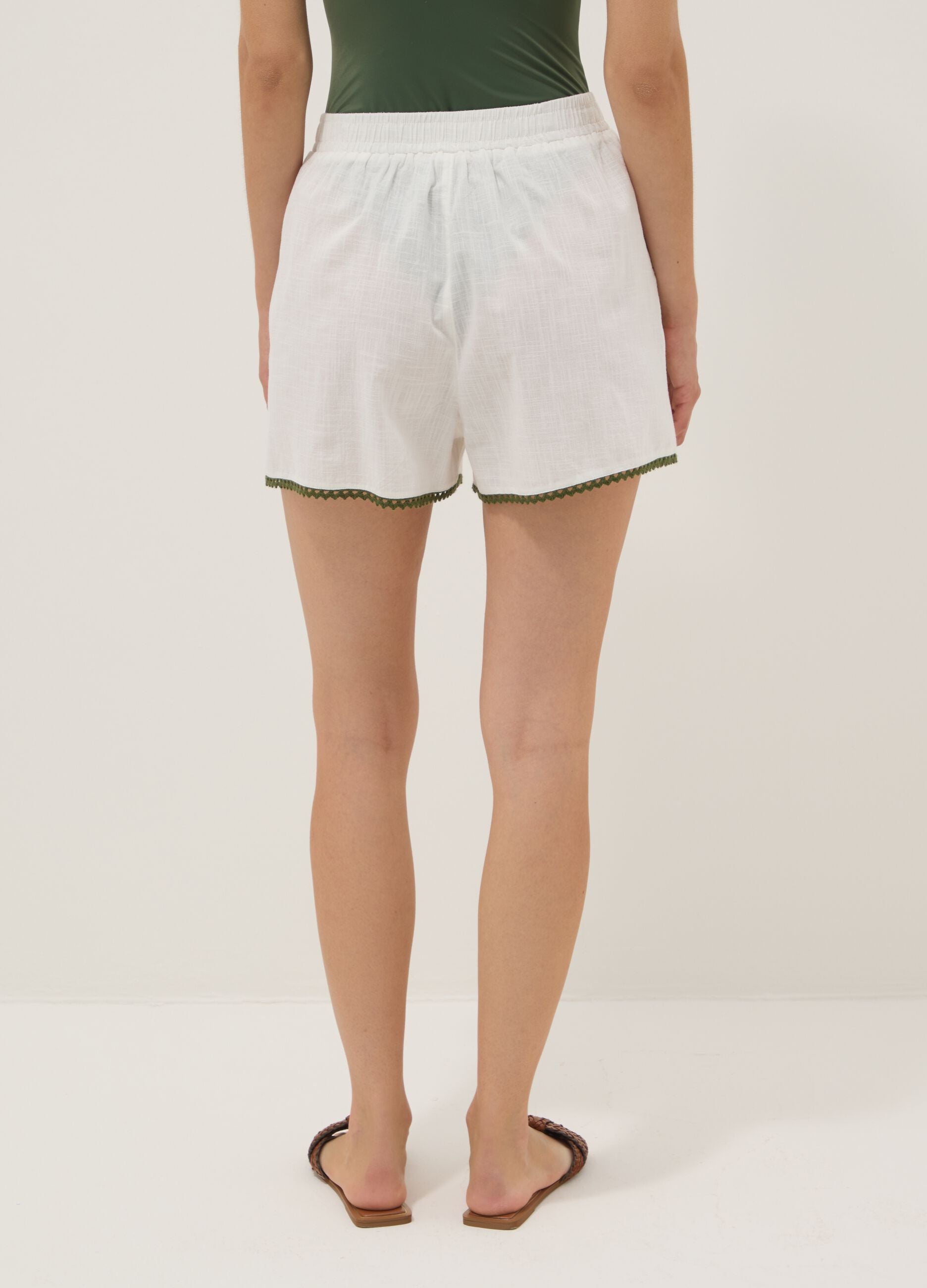 White pure cotton beach shorts with embroidery
