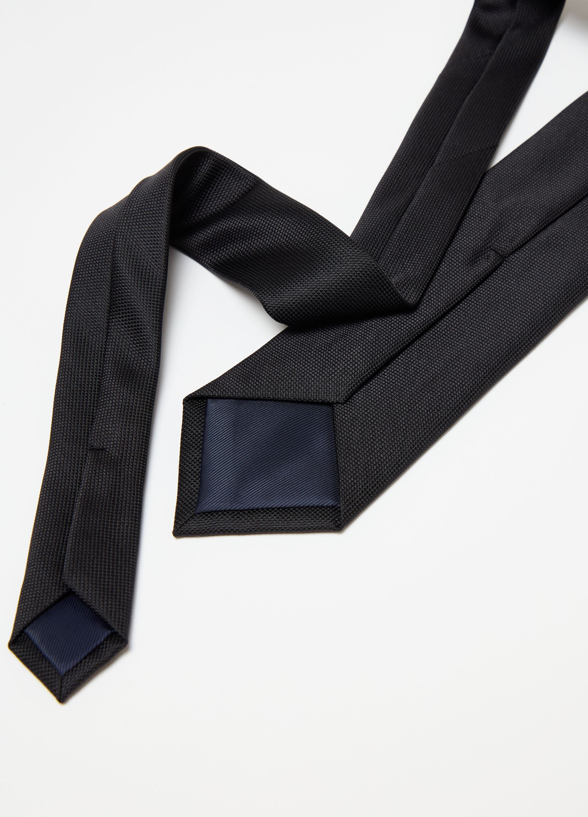 Cravatta con trama puntinata