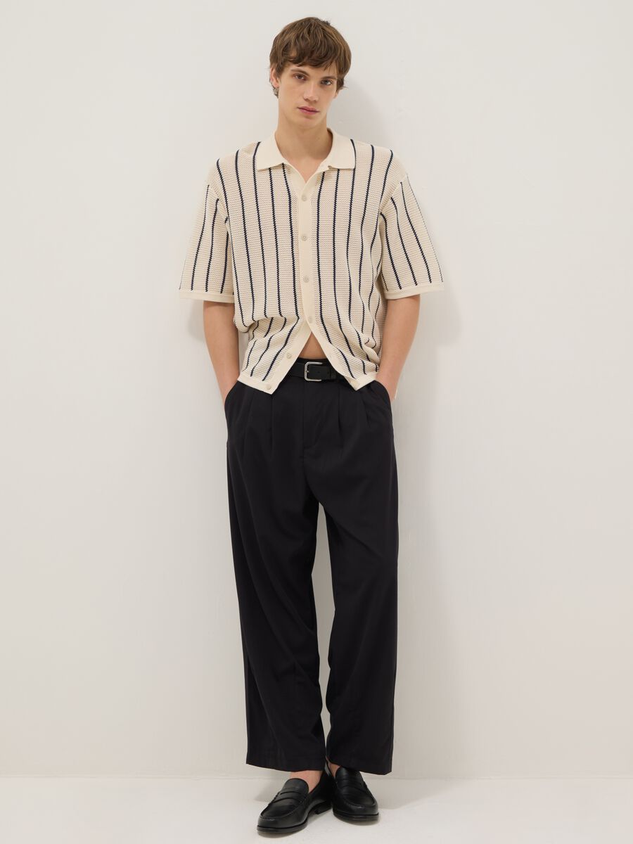 Pantaloni chino neri in viscosa elasticizzati regular fit_1