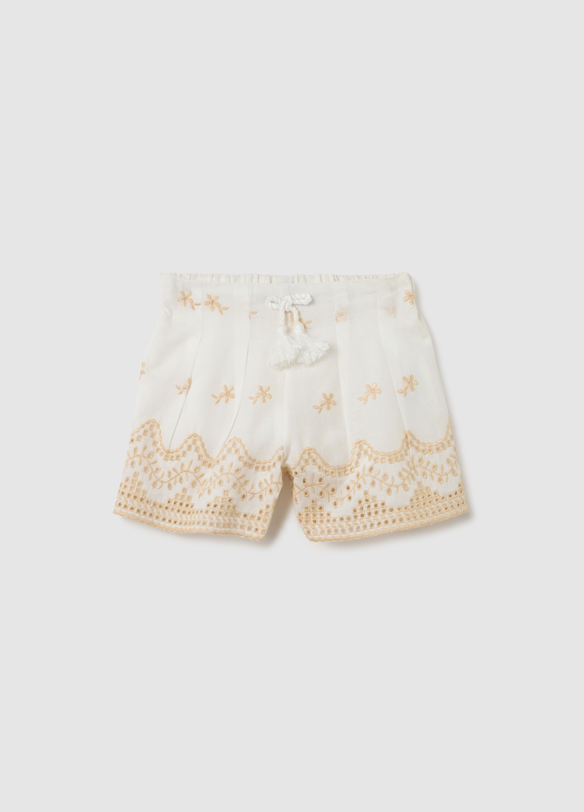 Girls' multicolour pure cotton regular fit shorts with embroidery