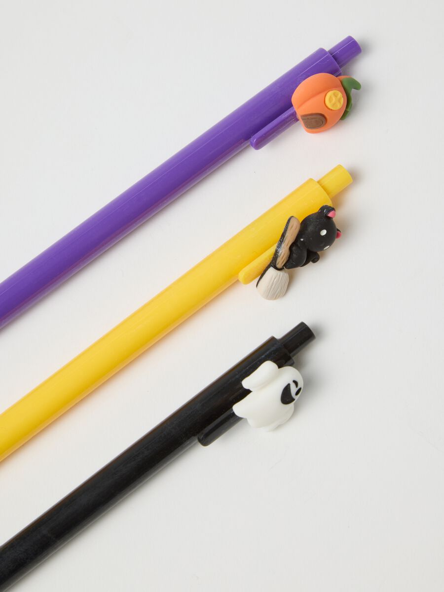 Set of coloured pens_1