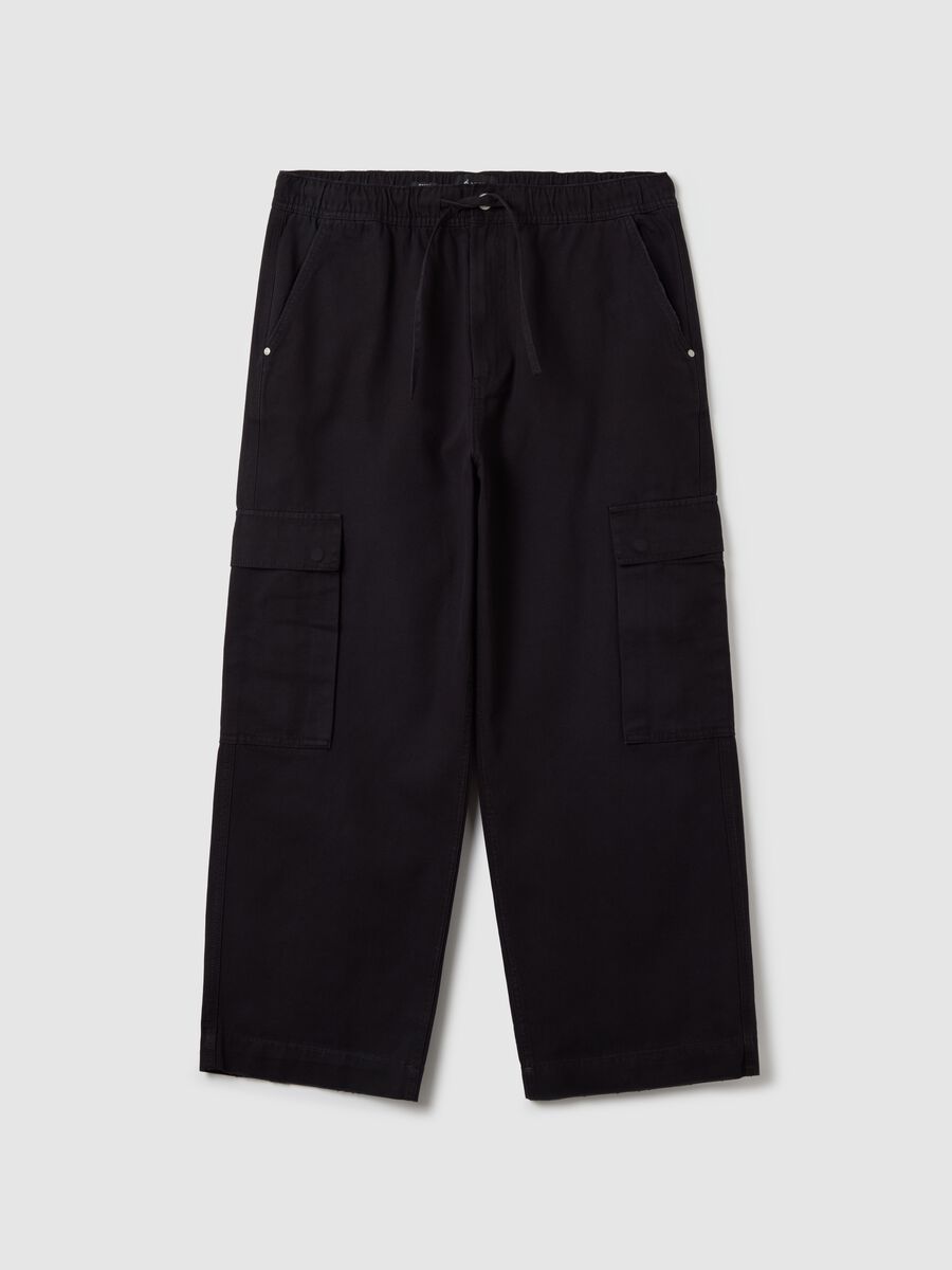 Wide-leg cargo joggers with drawstring_4