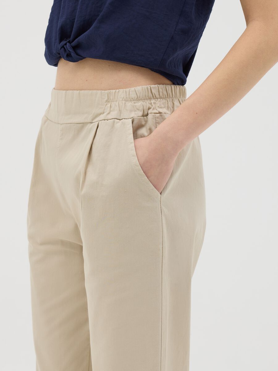 Beige cigarette trousers with elastic waistband_2