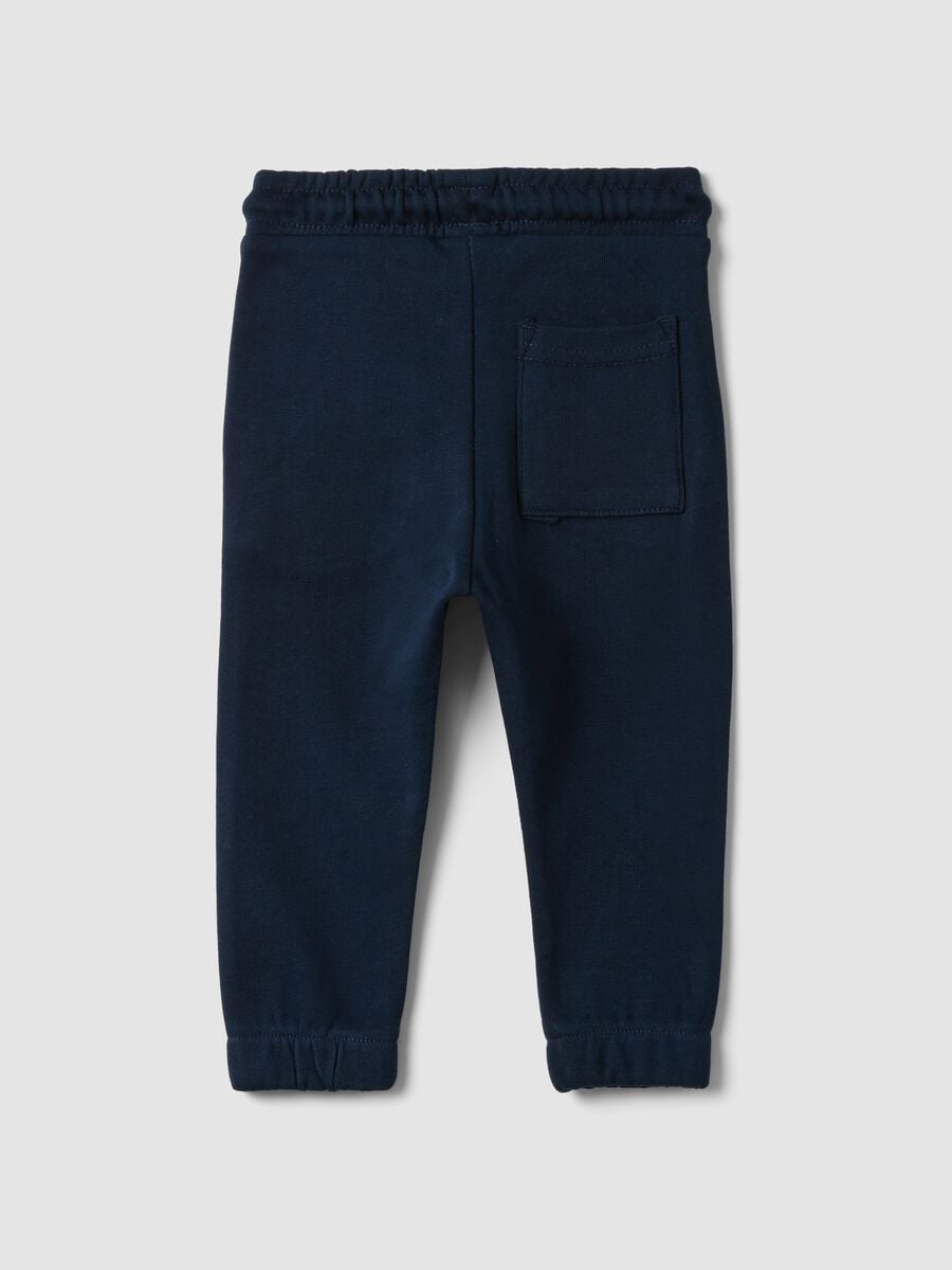 Pantaloni jogger blu in puro cotone con stampa orsetto regular fit per bimbo_1