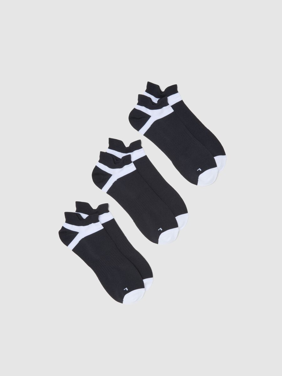 Tripack of Multicolour Fitted Sports Socks_0