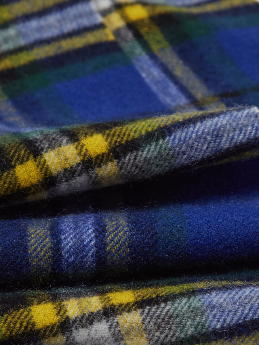 Scarf in wool with check pattern_1