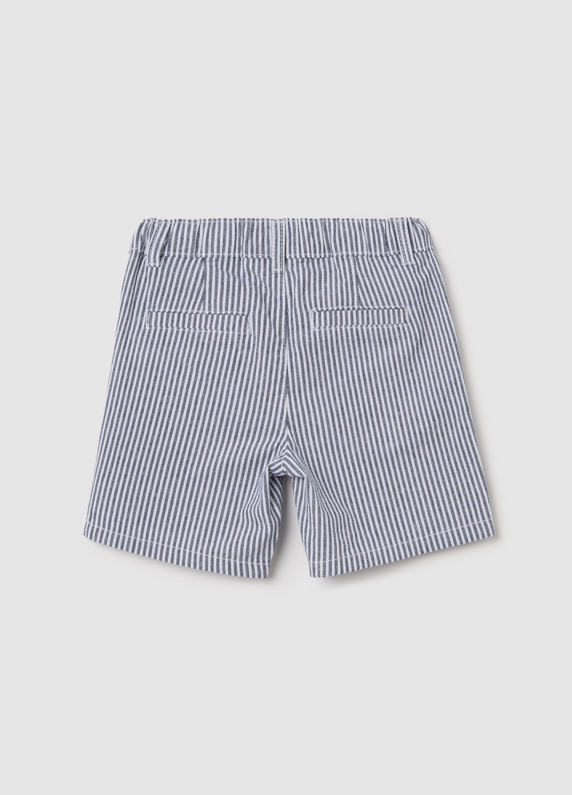 Shorts a righe bianche e blu in cotone 