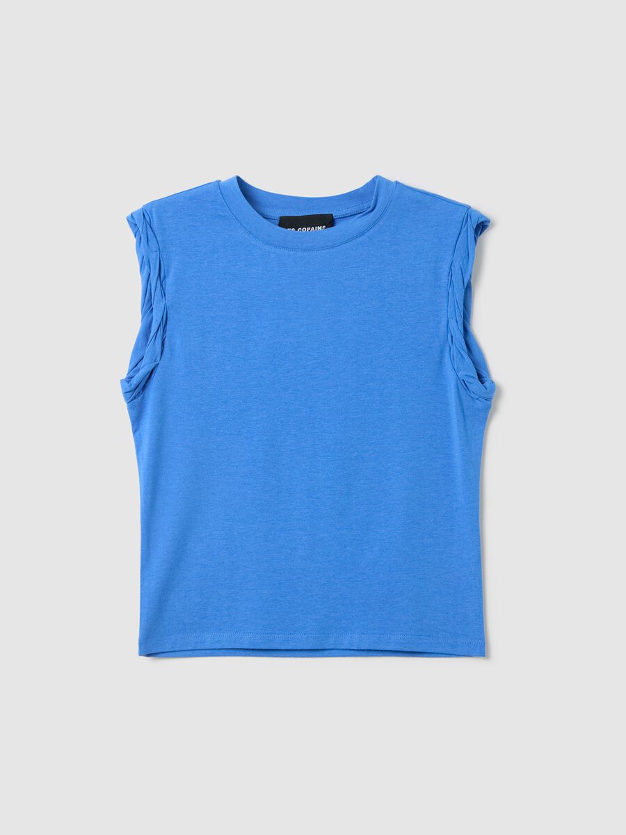 Light blue vest with rolled detail_4