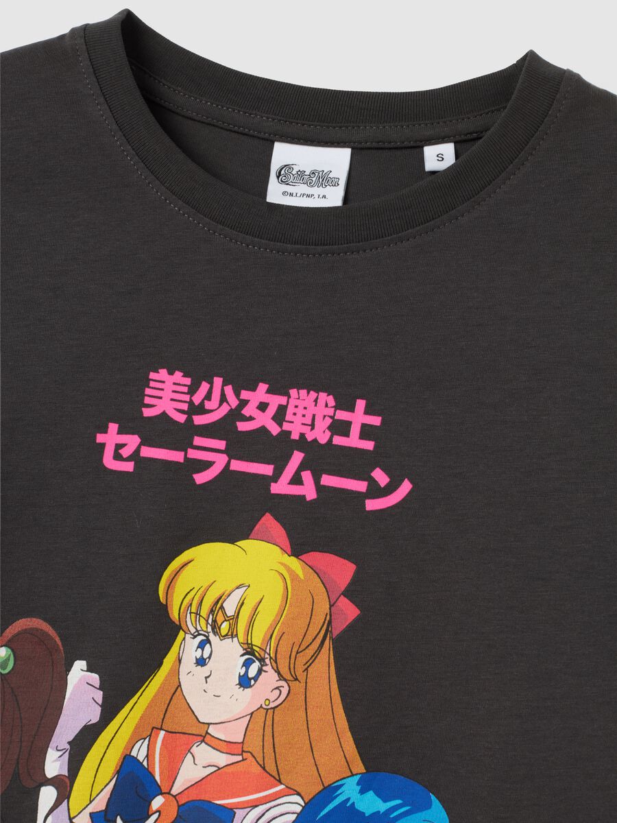 Women's black pure cotton T-shirt regular fit with Sailor Moon print_1
