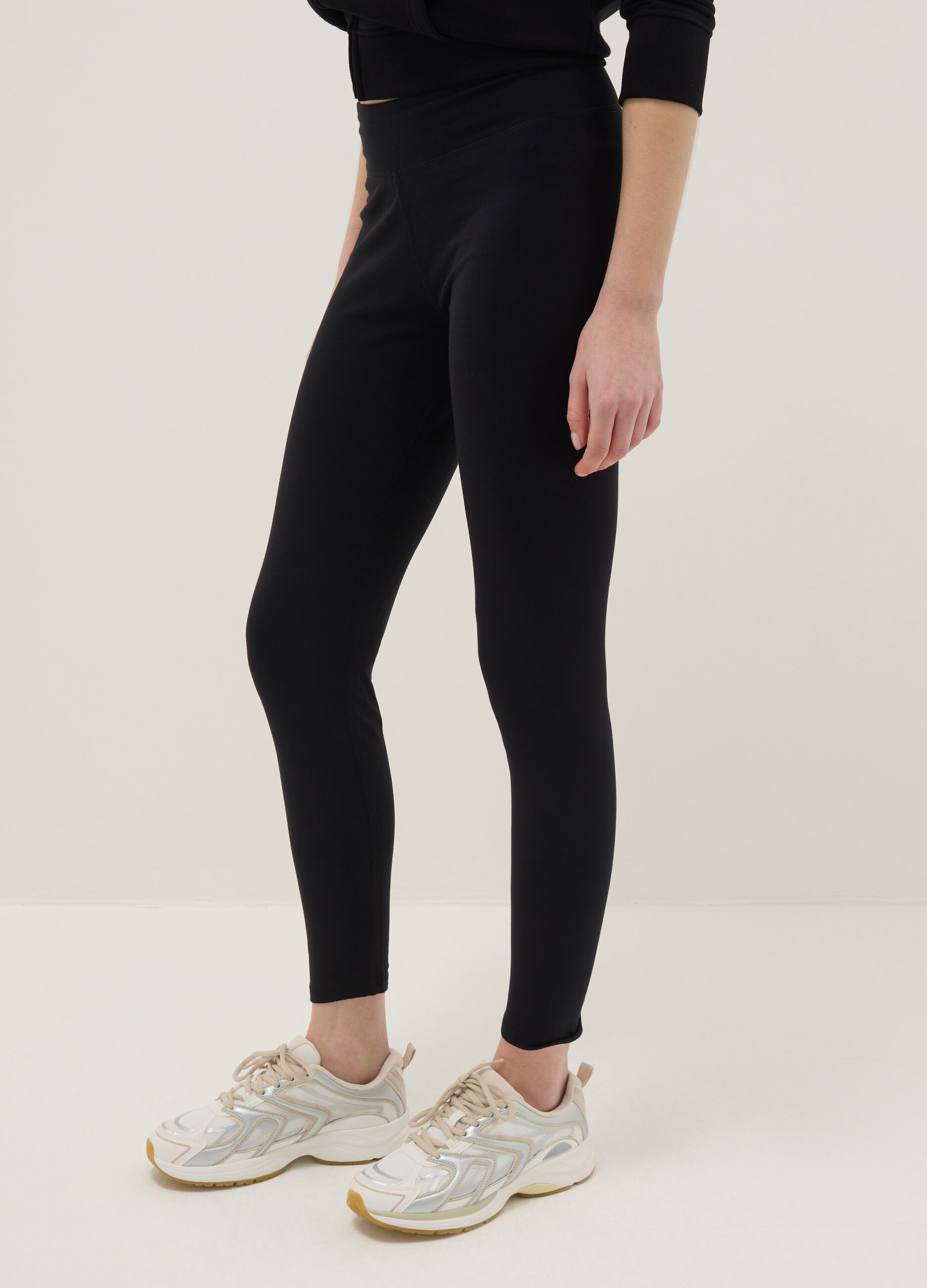 Leggings in cotone elasticizzato nero slim fit