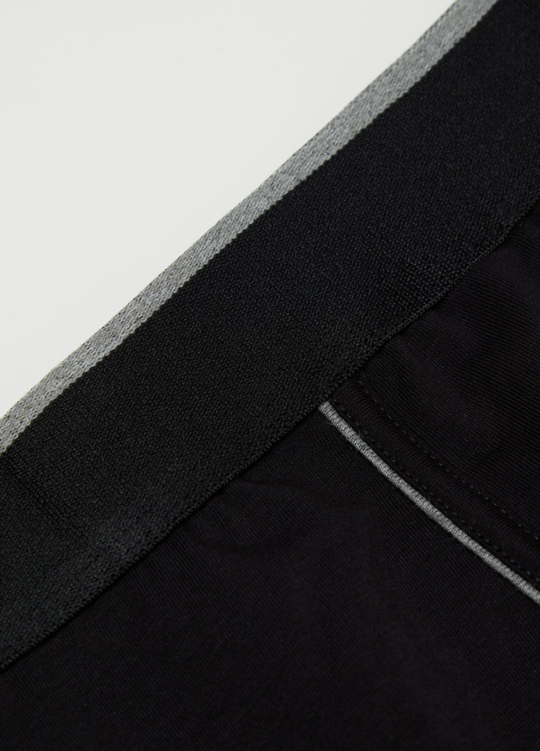 Two-pack boxer shorts in Supima cotton with contrasting piping