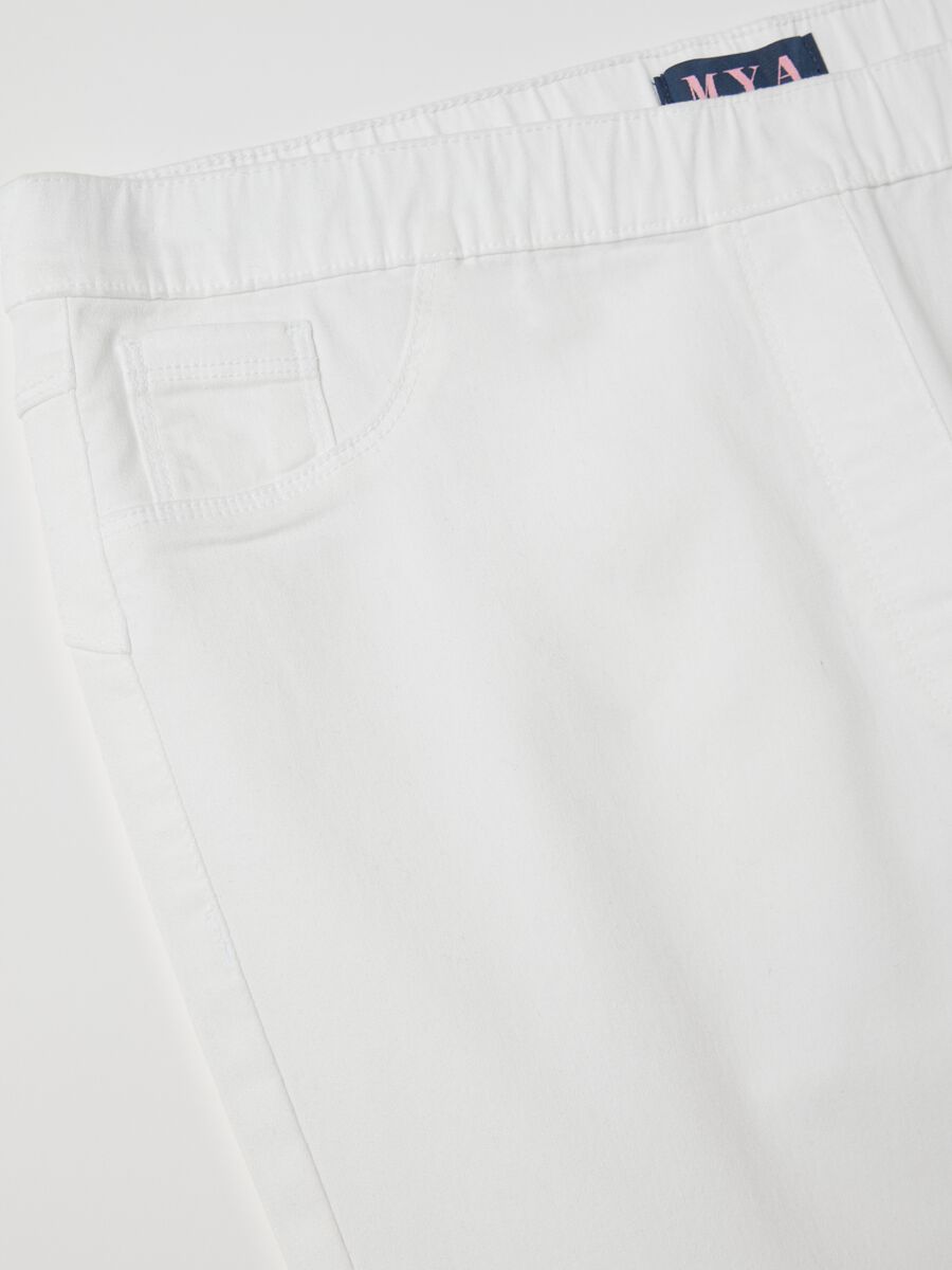 Curvy white slim-fit cropped jeggings_1