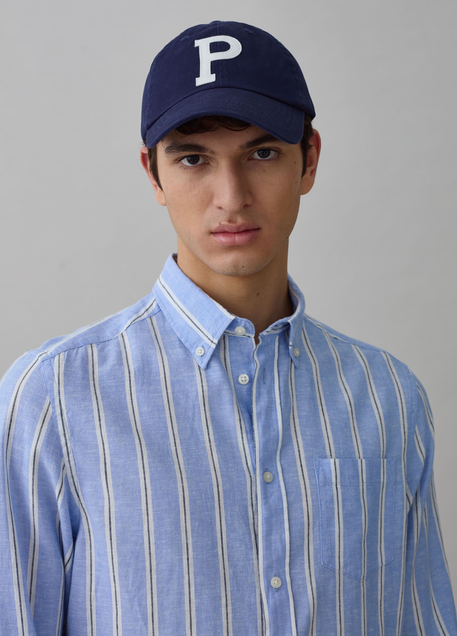 Regular-fit shirt in striped cotton and linen