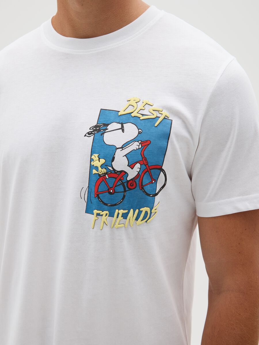 Men's pure cotton white T-shirt regular fit with Snoopy print_2