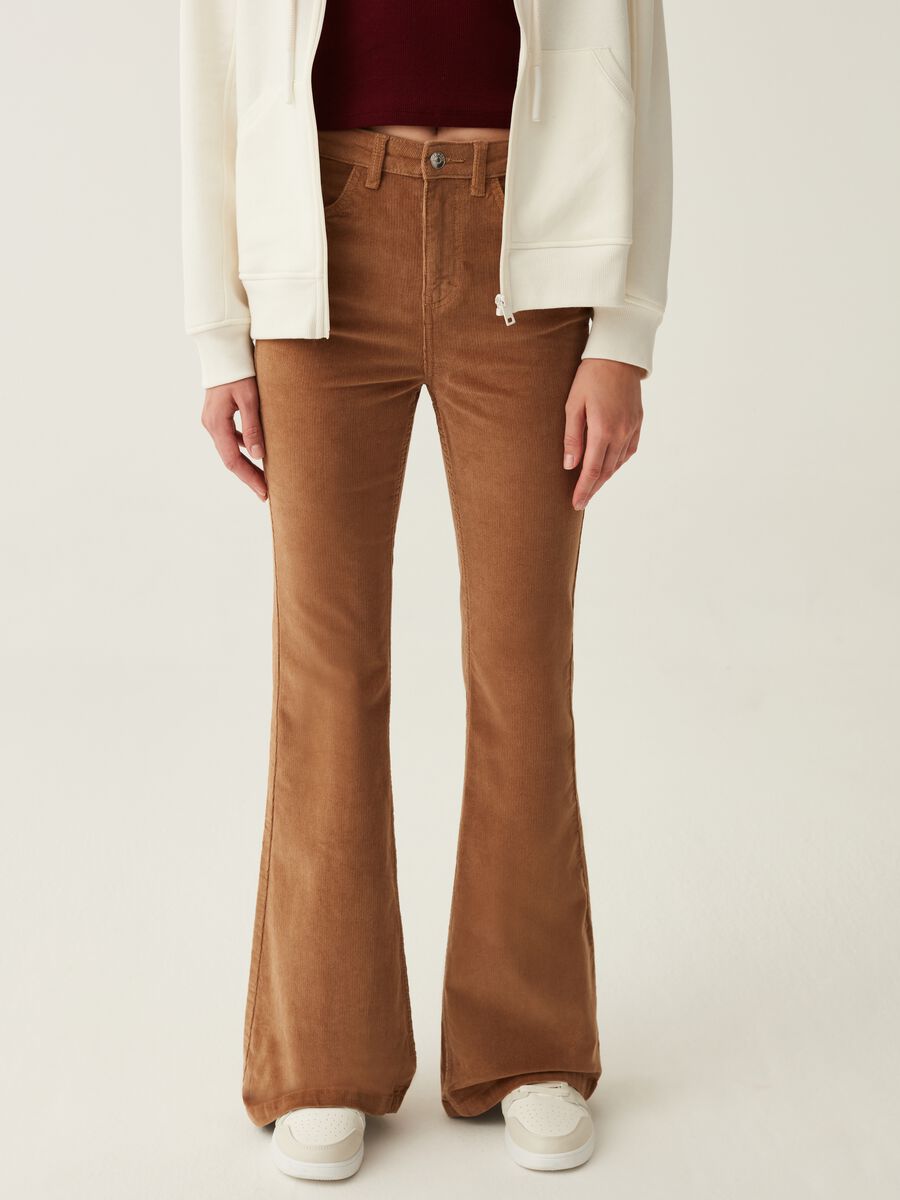 Pantaloni flare fit in corduroy_0
