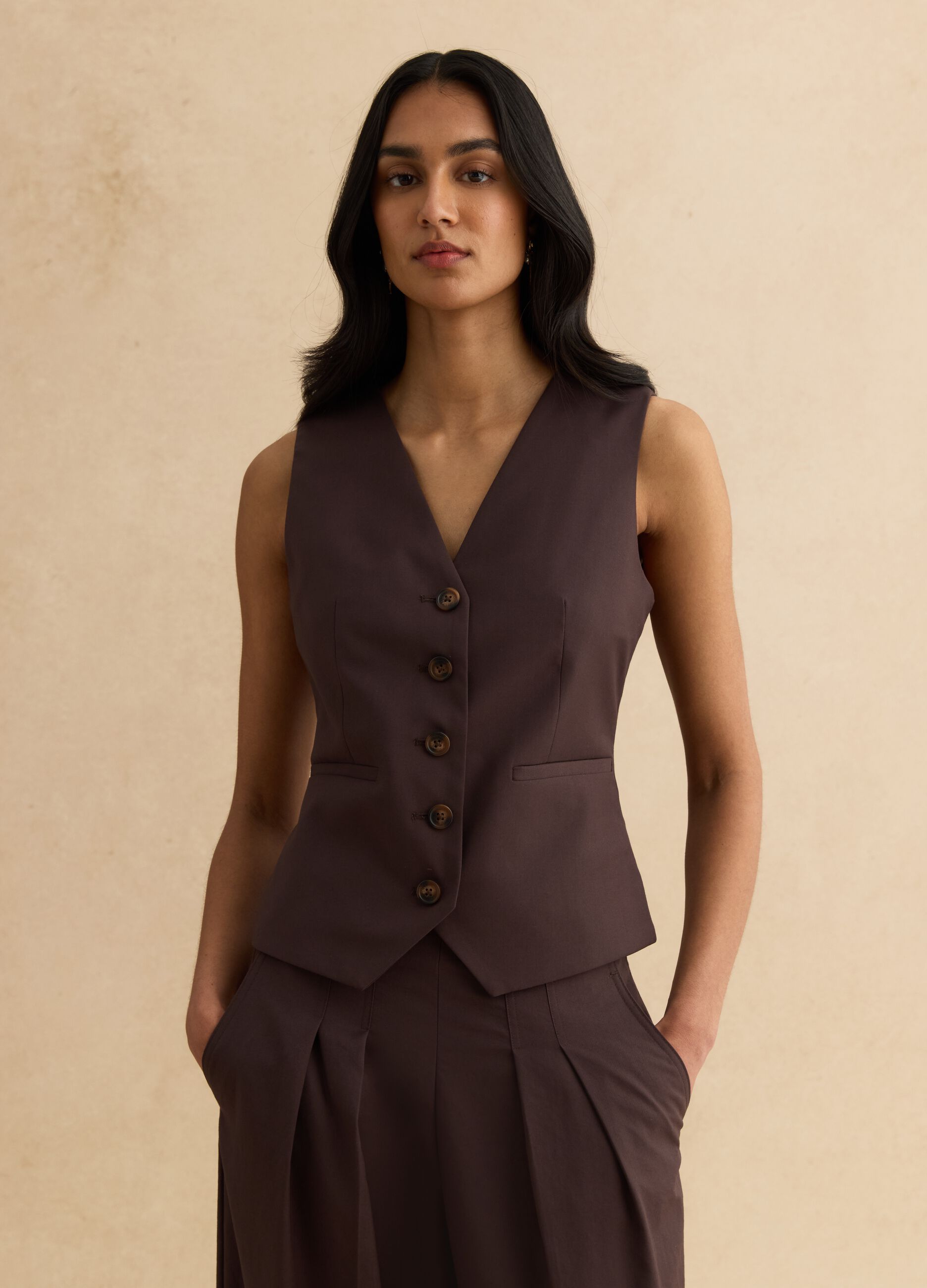 Brown classic waistcoat, regular fit with buttons