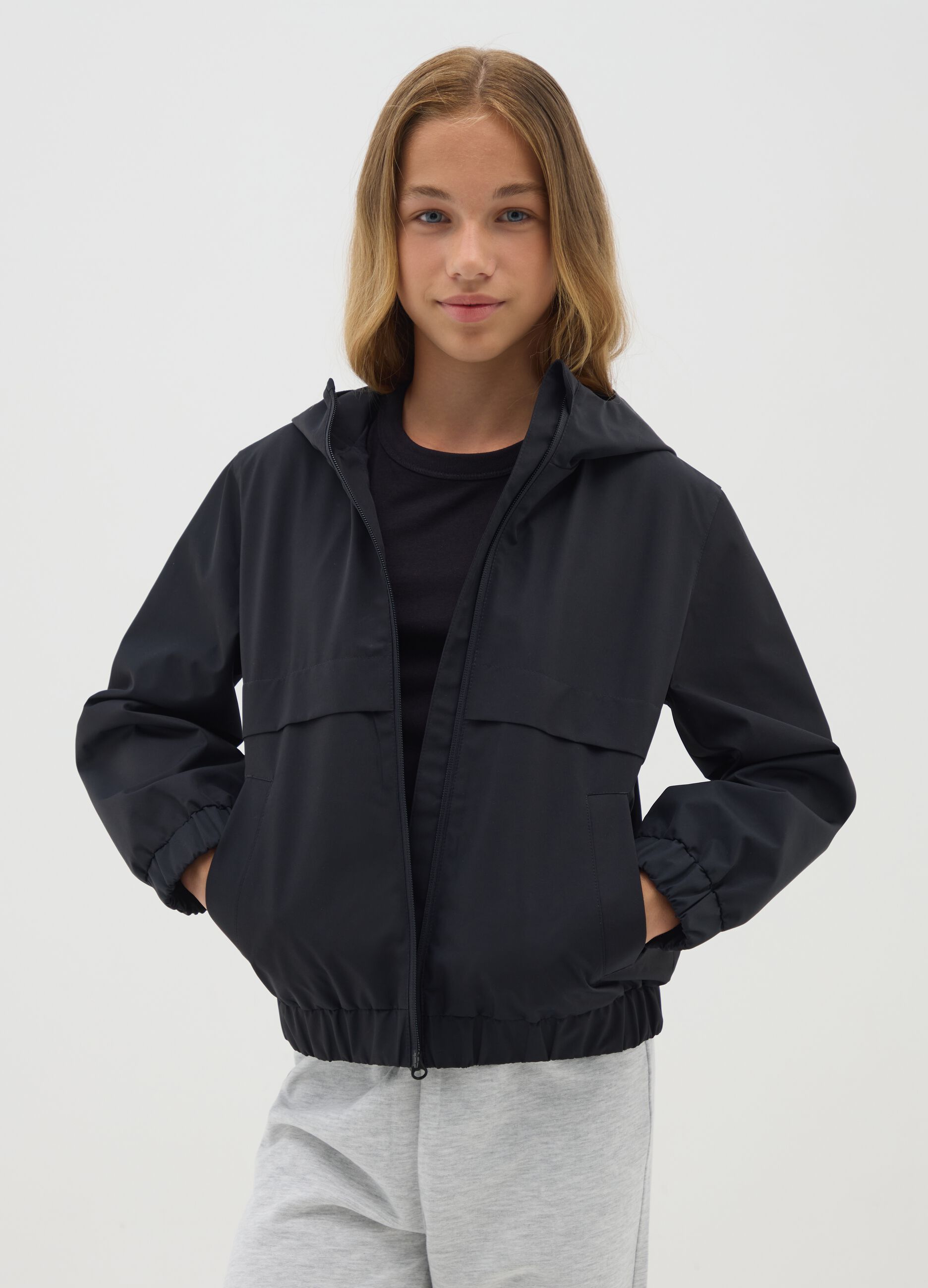 Girls' Jacket in Black Regular Fit