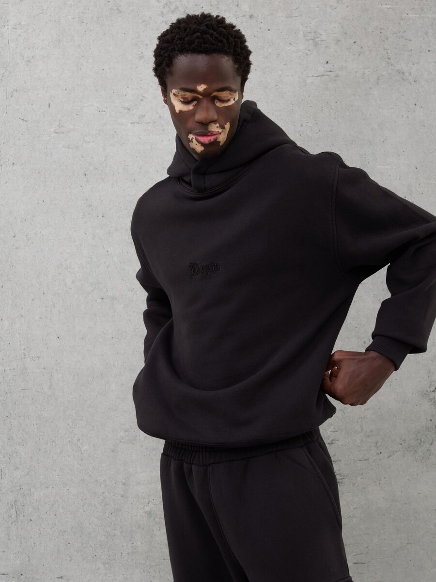 Perfect Hoodie Black_2