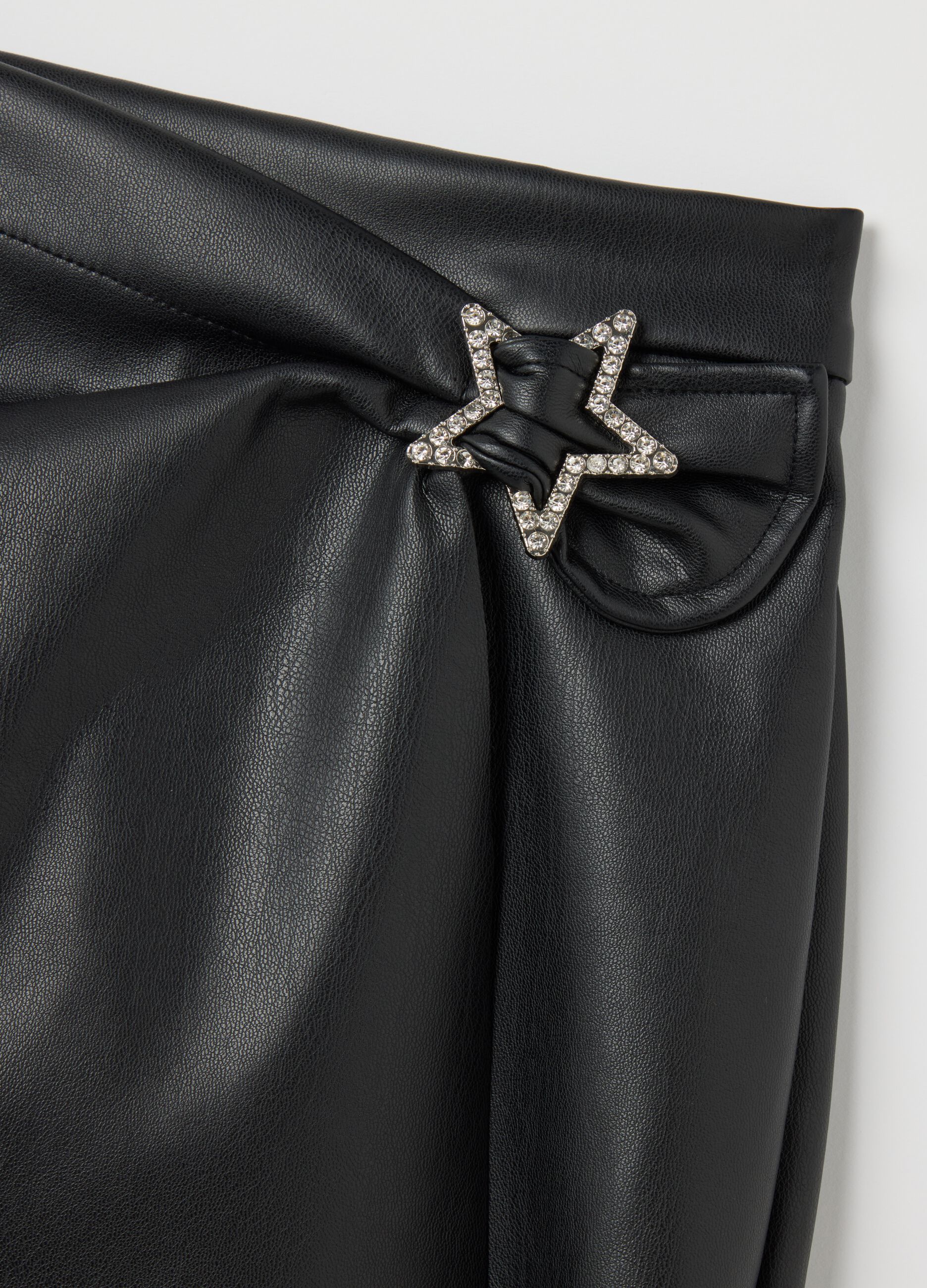 Girls' black regular fit shorts