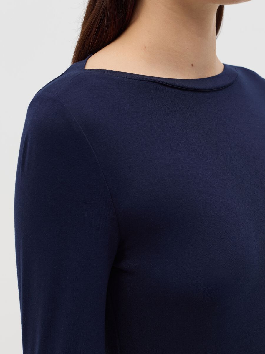 T-shirt with boat neck_2