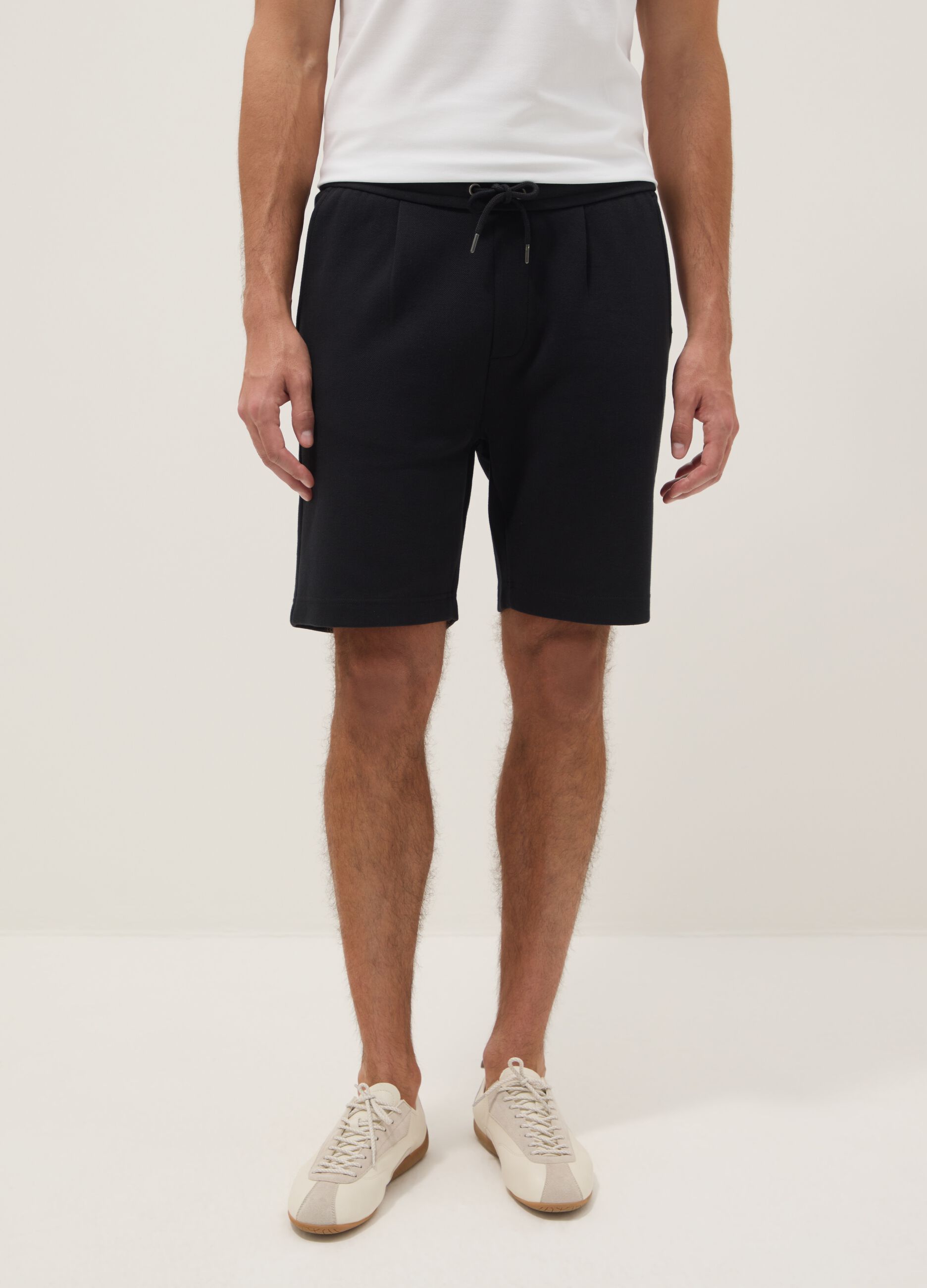 Black pure cotton regular-fit shorts with drawstring