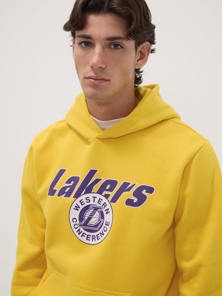 Felpa gialla con cappuccio in misto cotone con stampa Lakers_0