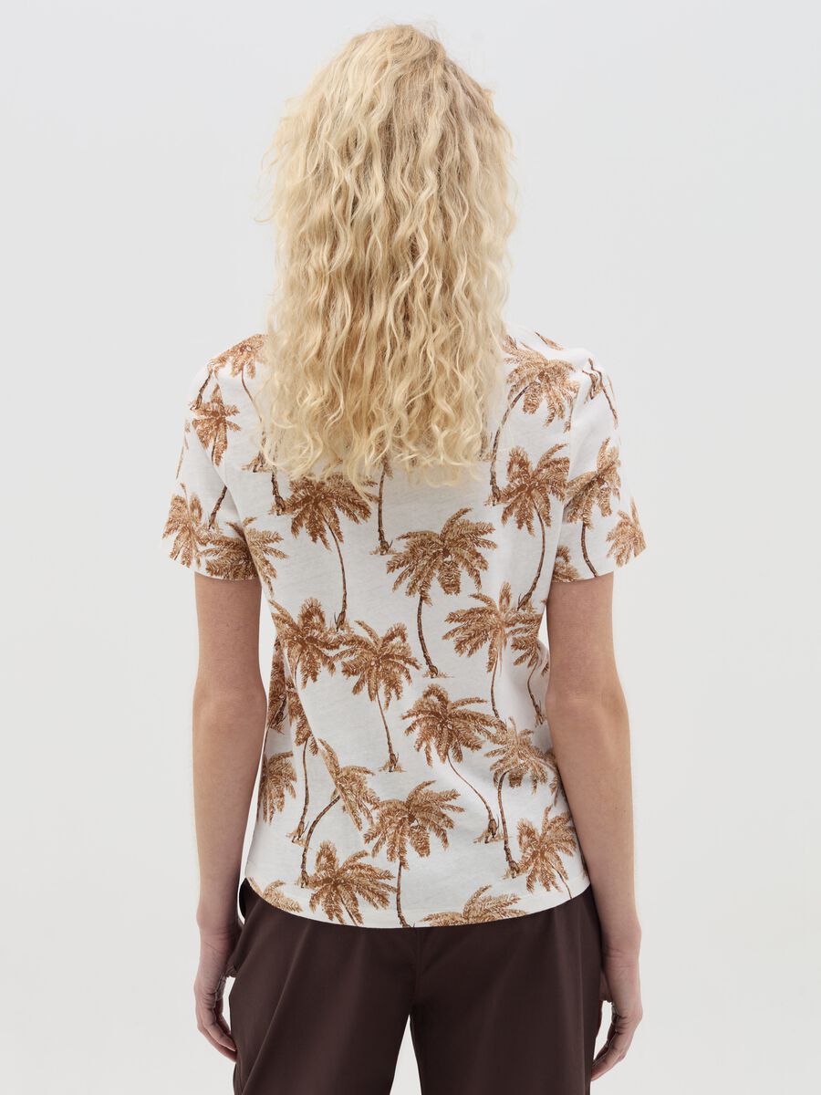 Beige T-shirt with palms print_3