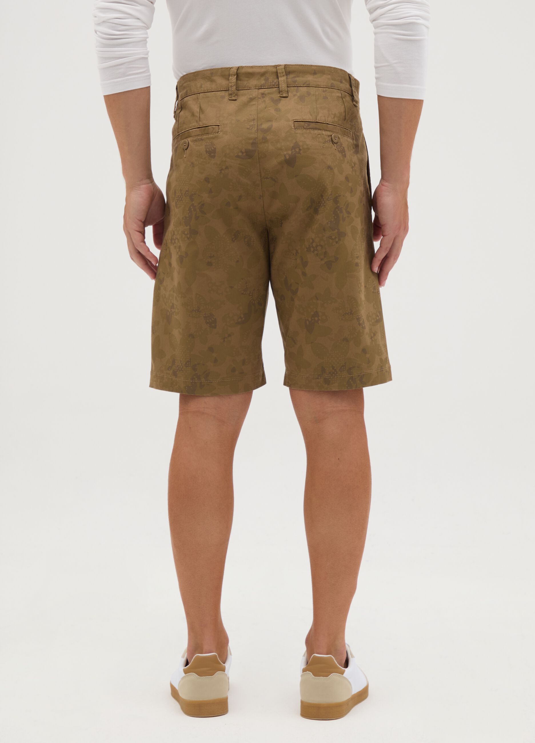 Bermuda da uomo in cotone marrone regular fit