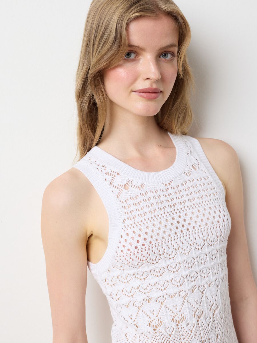 Long sleeveless crochet dress_2