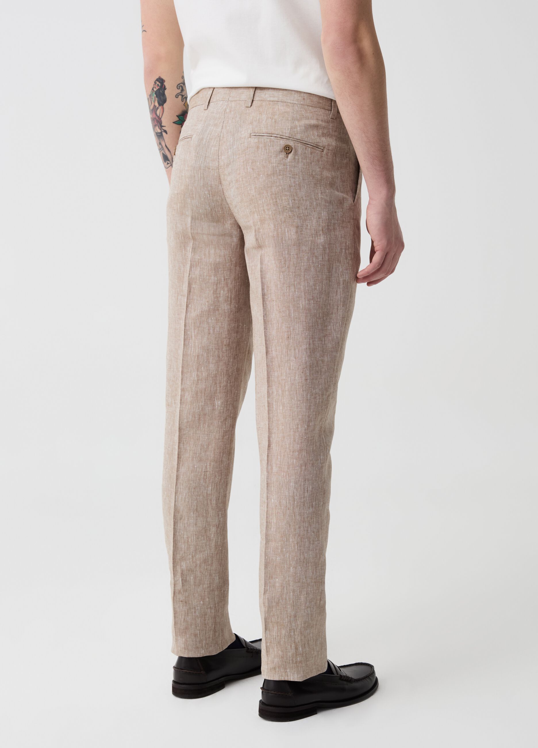 Pantalone slim fit in lino