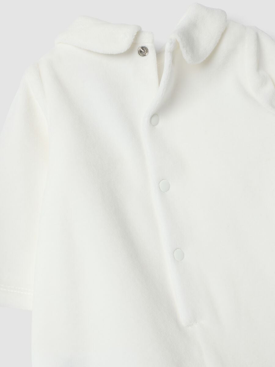 Tutina bianco sporco in misto cotone organico con colletto_2