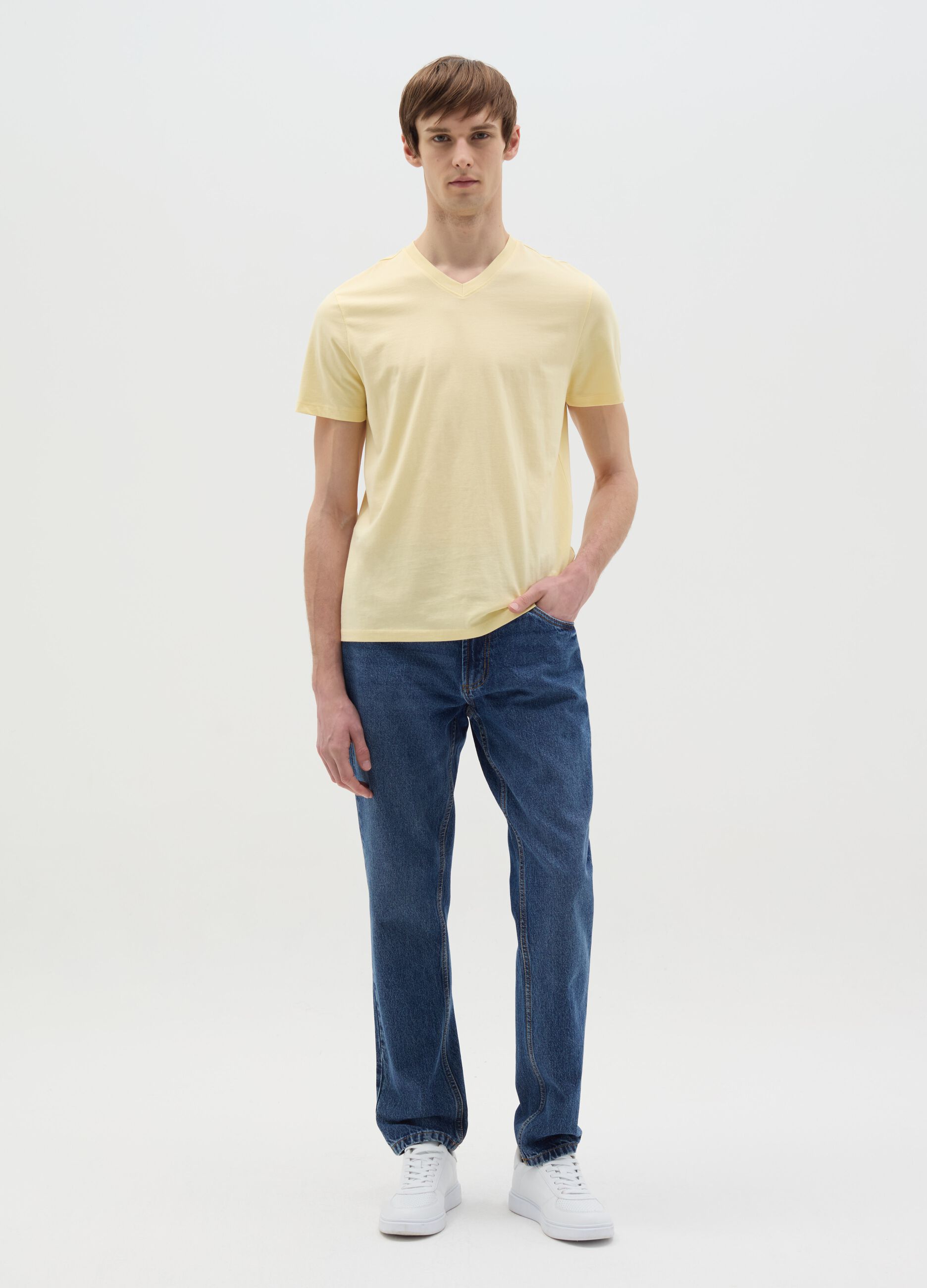 Organic cotton T-shirt with V neck