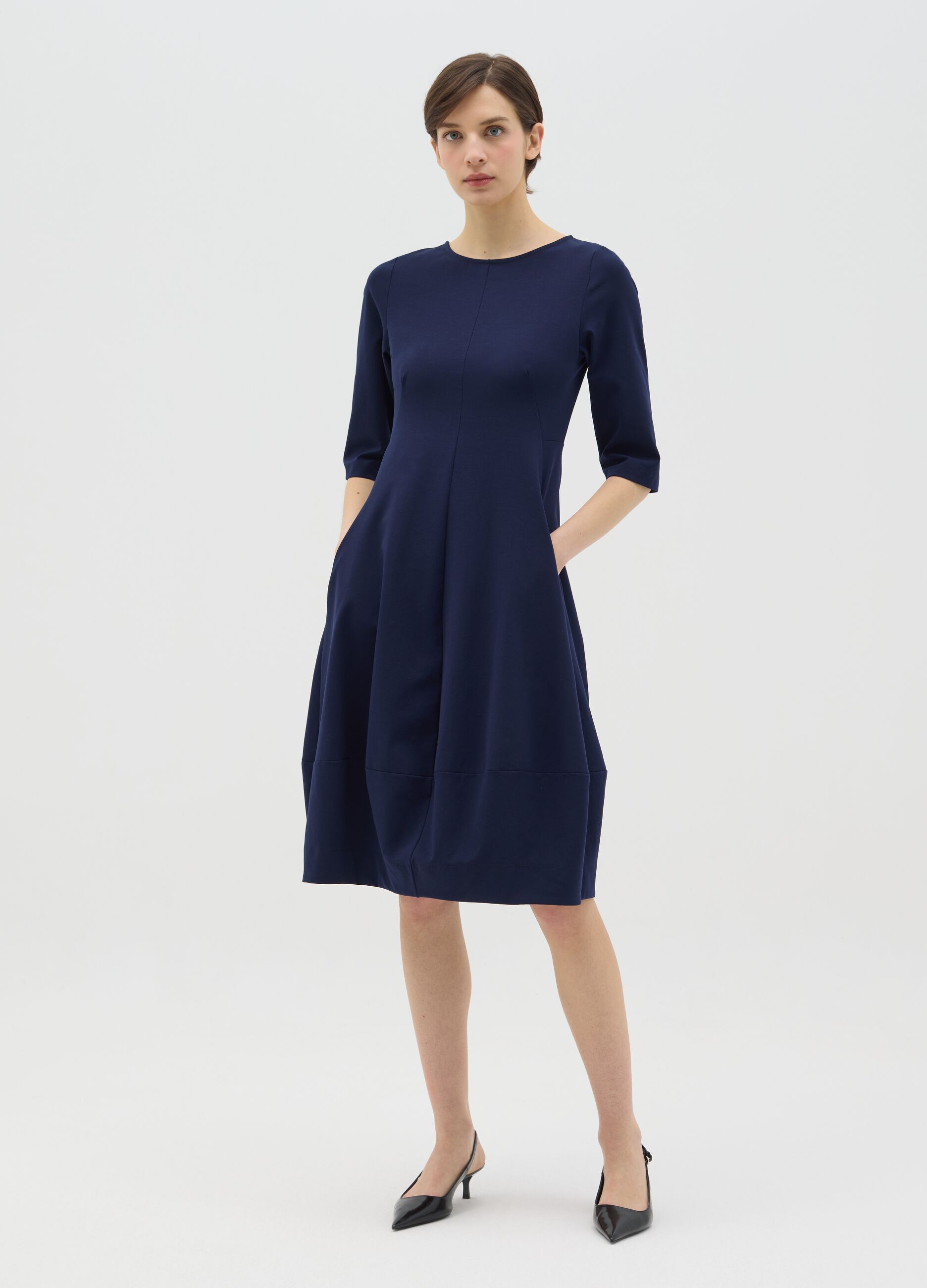 Vestito midi blu con tasche