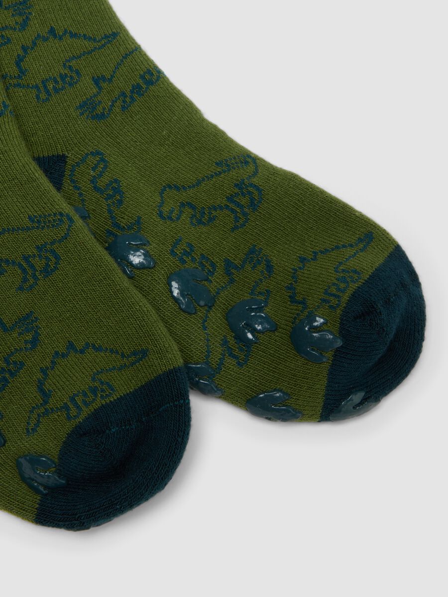2-pack green non-slip socks in stretchy organic cotton with dinosaur print_2