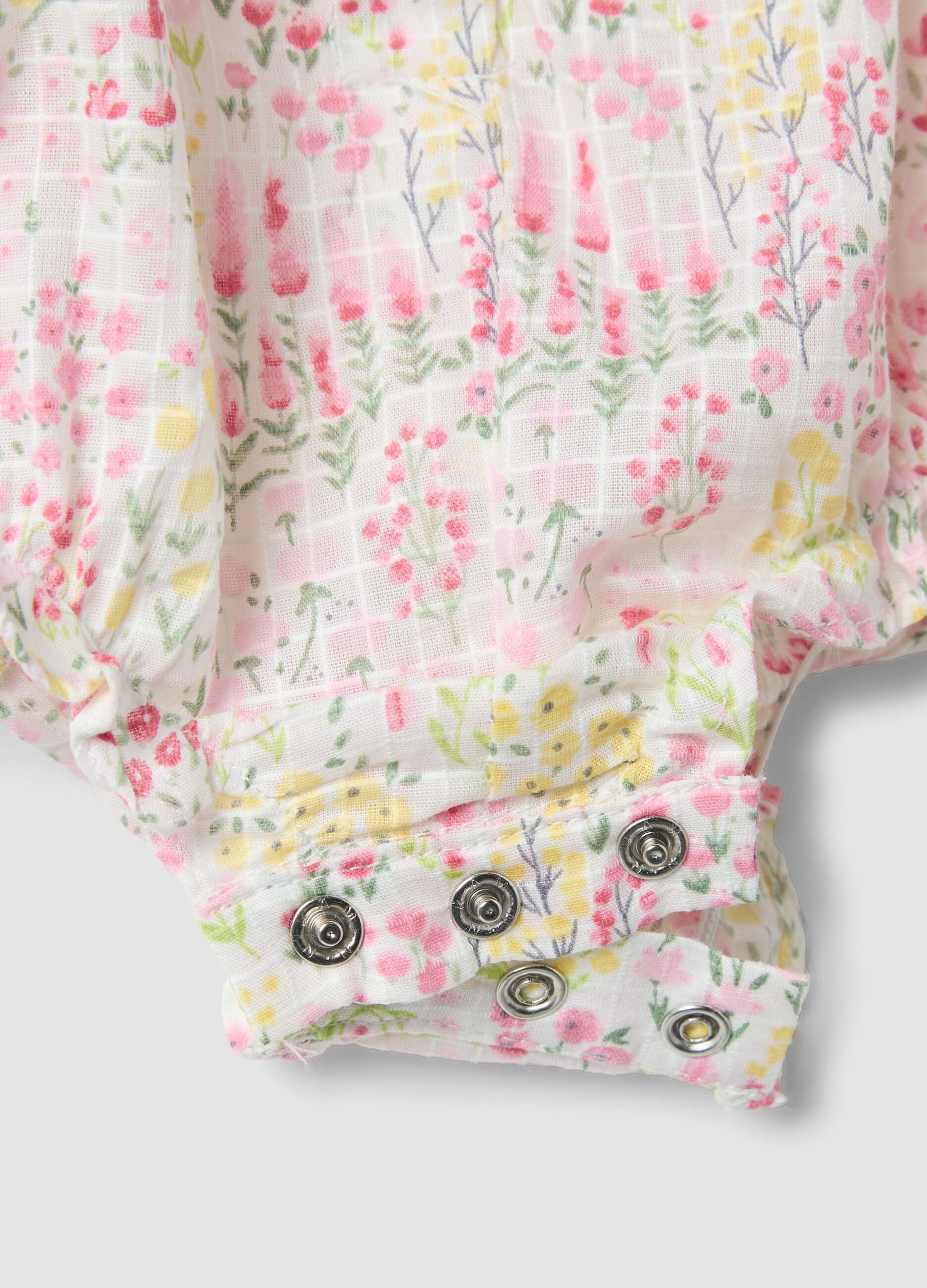 Multicolour pure cotton baby girls&rsquo; romper with floral print
