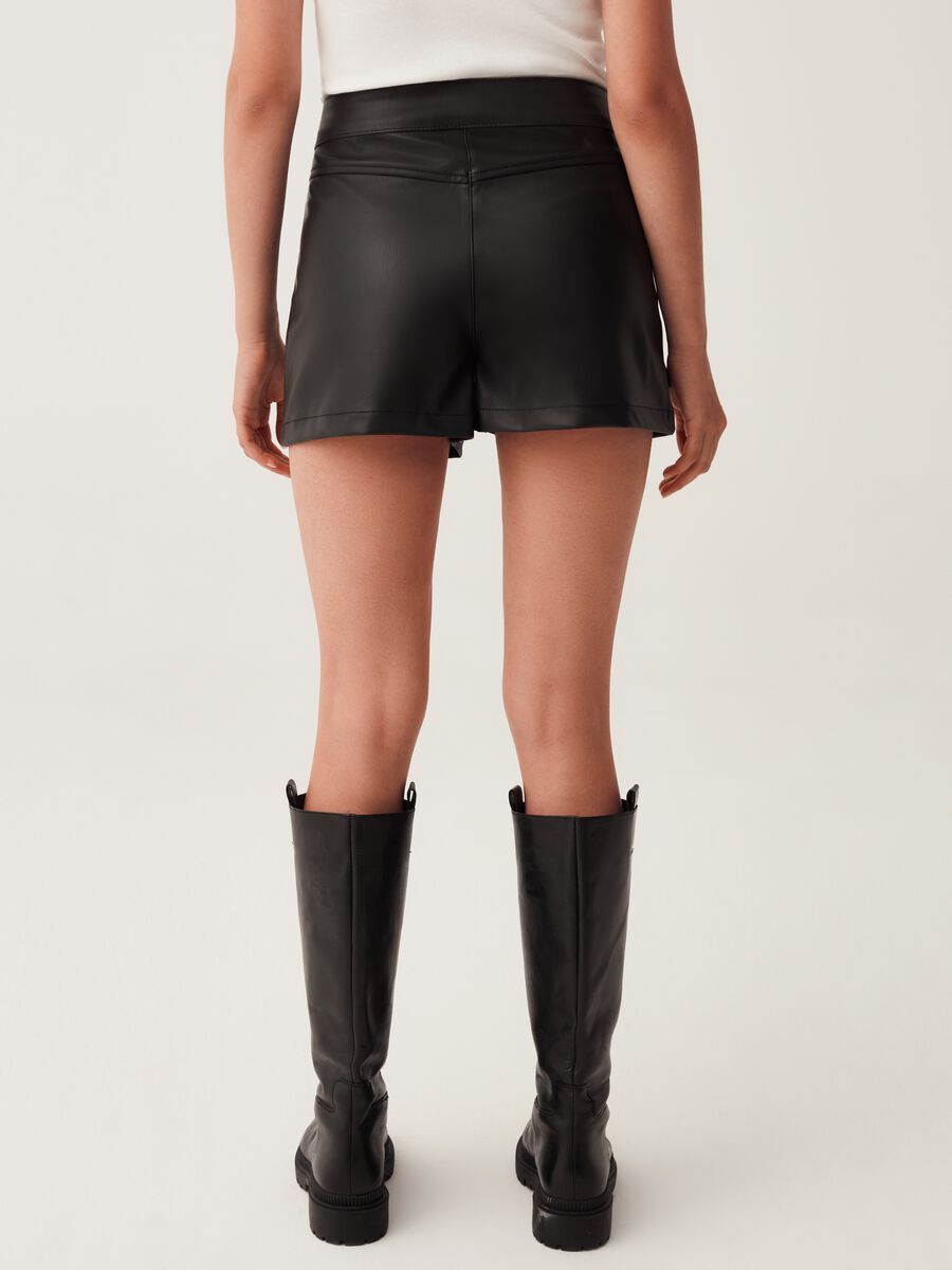 Skort effetto lucido con tasche_2