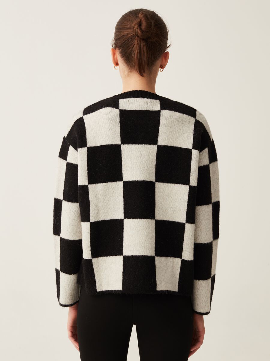 Pullover con lavorazione a quadri jacquard_2
