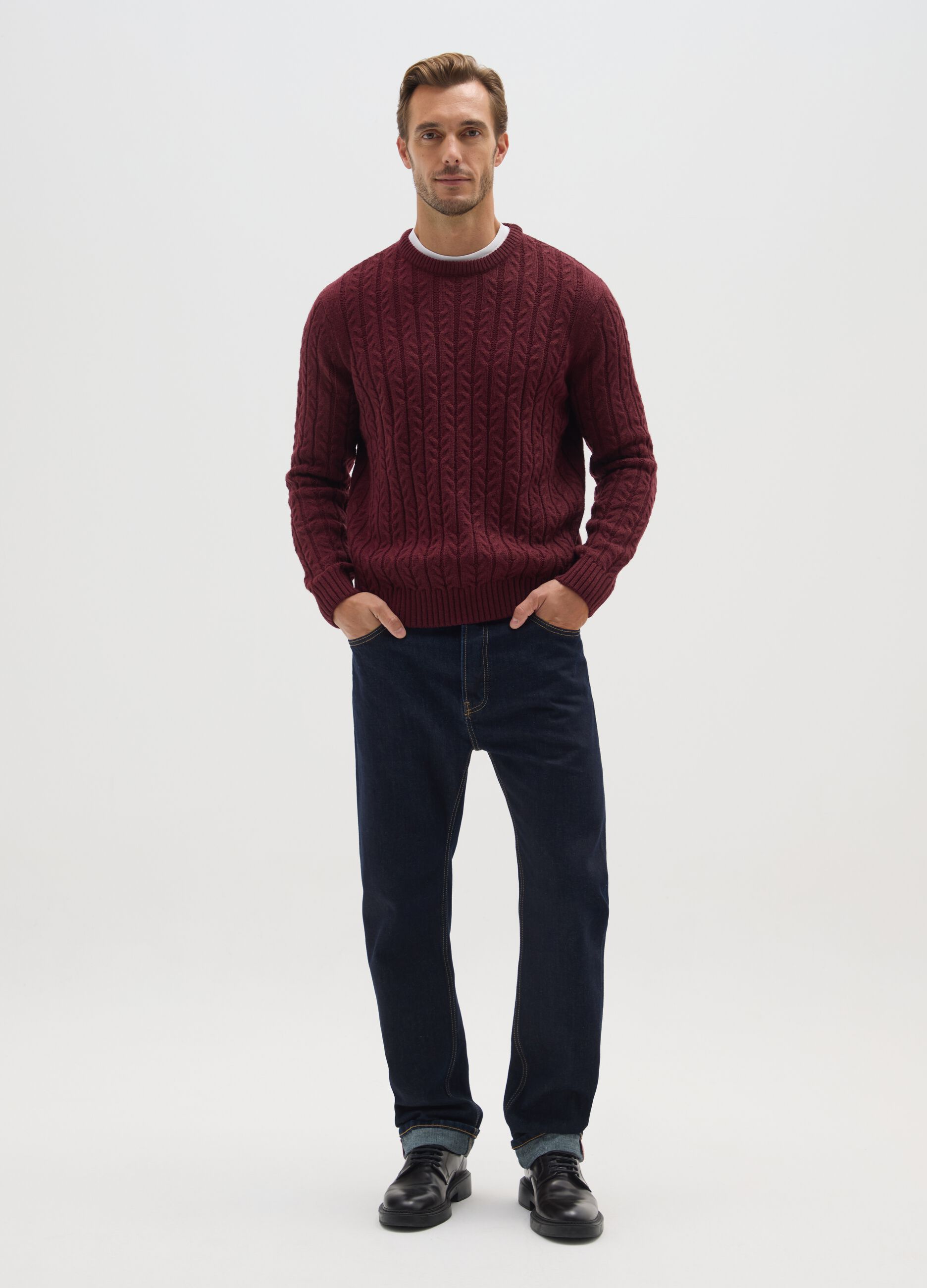 Red pullover with jacquard knit