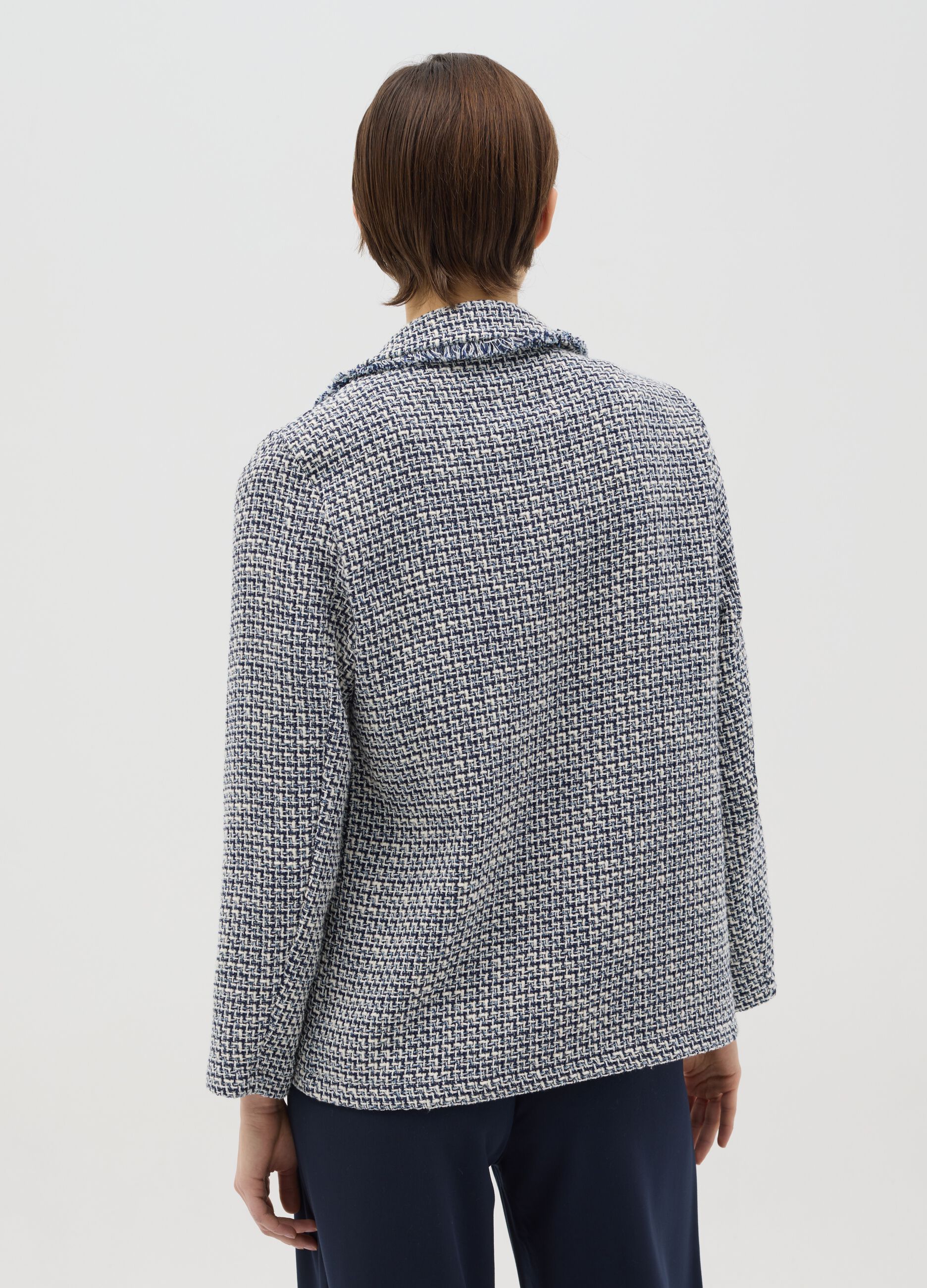 Blazer aperto in tweed sfrangiato bianco e blu