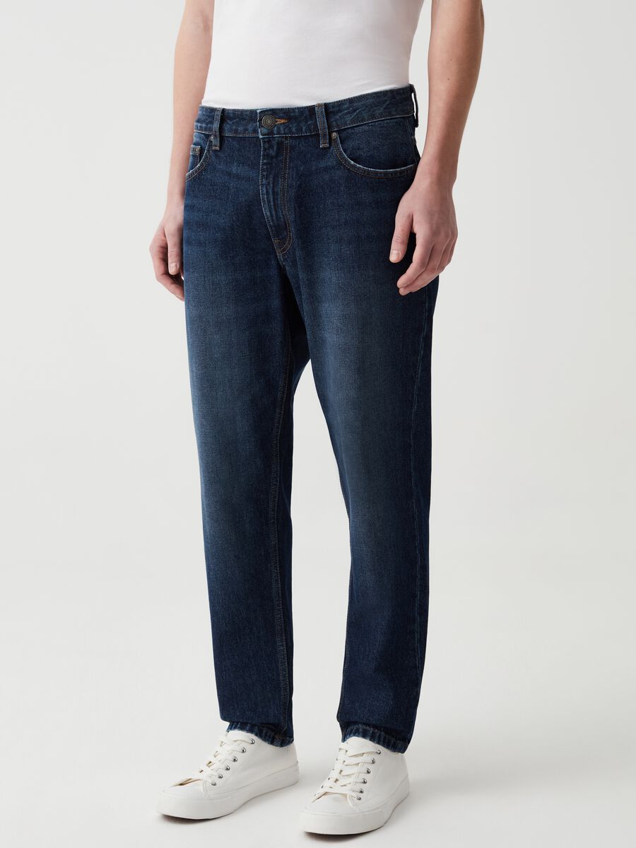 Relaxed-fit jeans with five pockets_1