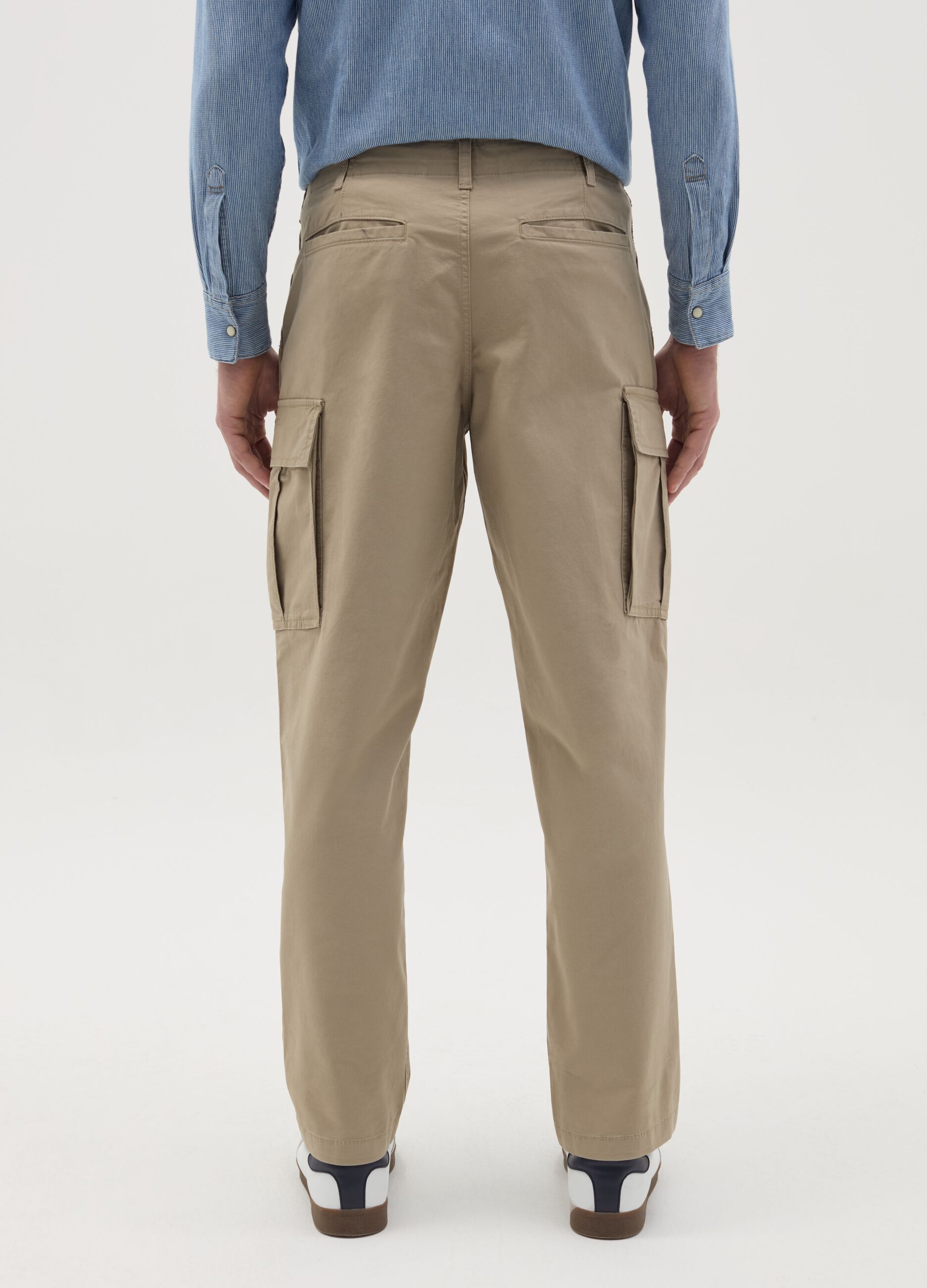 Pantalone cargo con coulisse interna