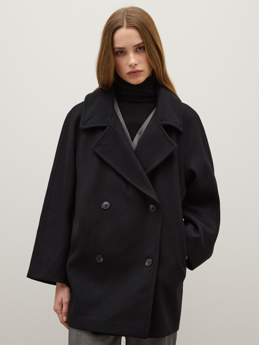 Oversized black coat with buttons_0