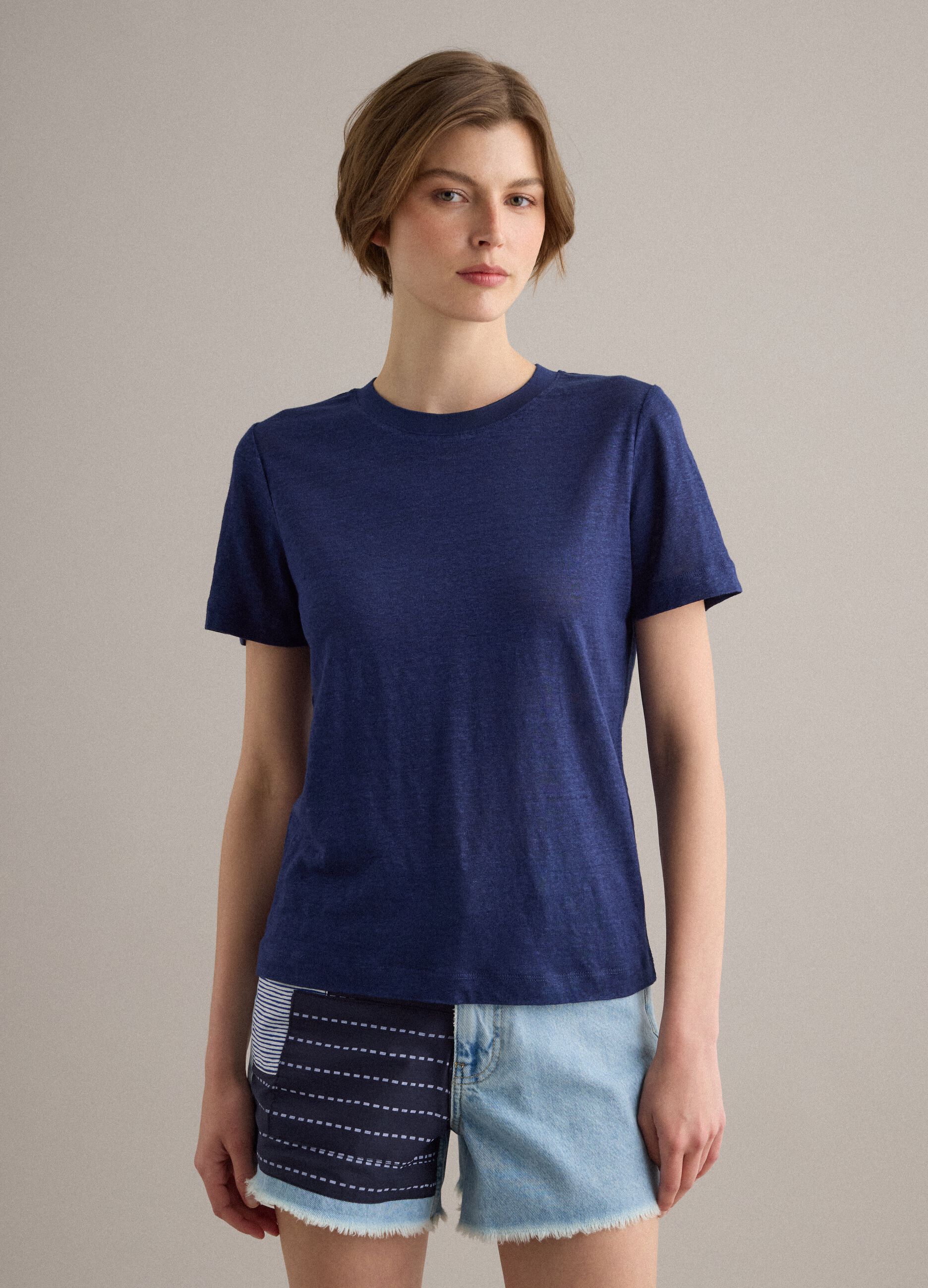 Blue pure linen short-sleeve T-shirt, regular fit