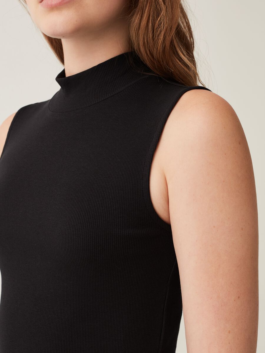 Tank top cropped mock neck_3